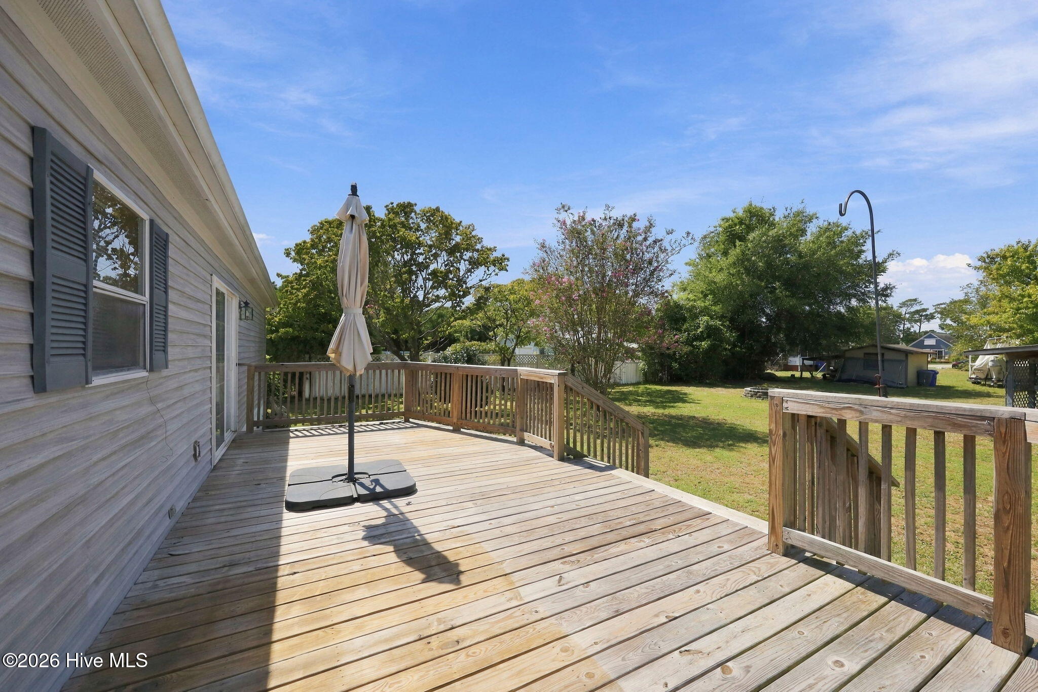208 Easy Street Property Photo 35