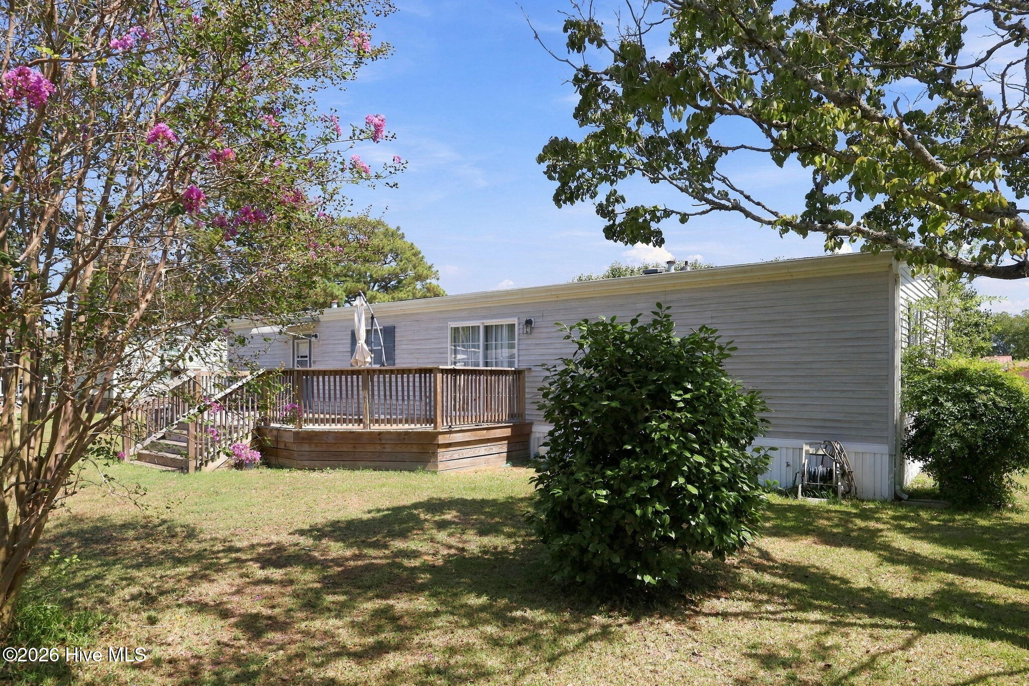 208 Easy Street Property Photo 37