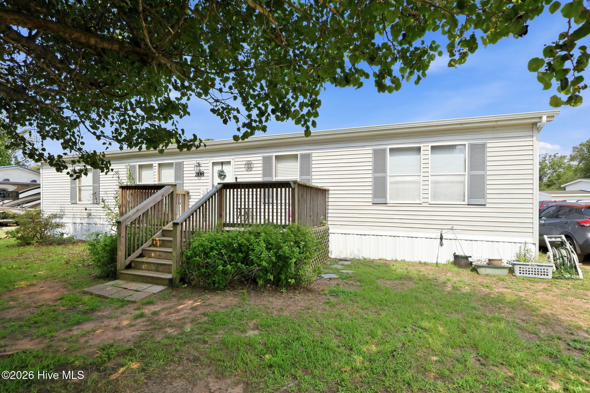208 Easy Street Property Photo 49