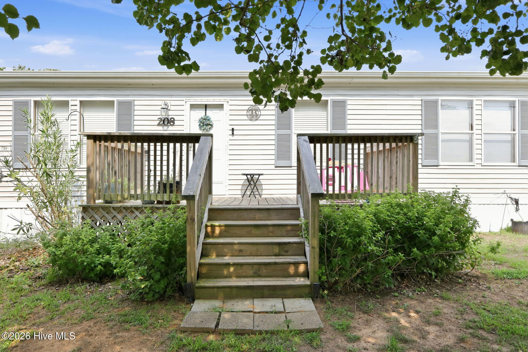 208 Easy Street Property Photo 56