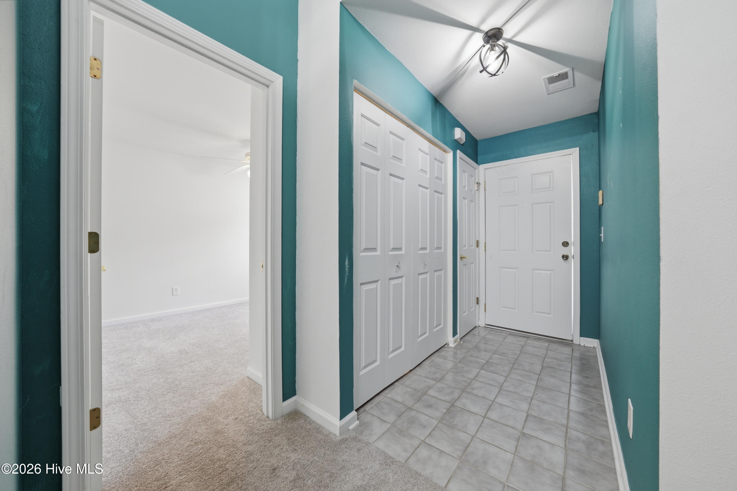 7404 Huckleberry Lane Sw Property Photo 5