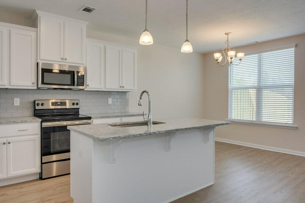 485 Amesbury Drive Property Photo 13