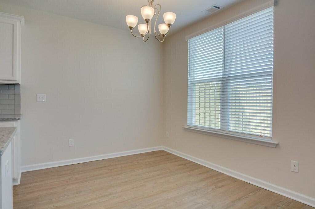 485 Amesbury Drive Property Photo 18