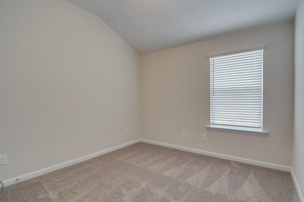 485 Amesbury Drive Property Photo 27