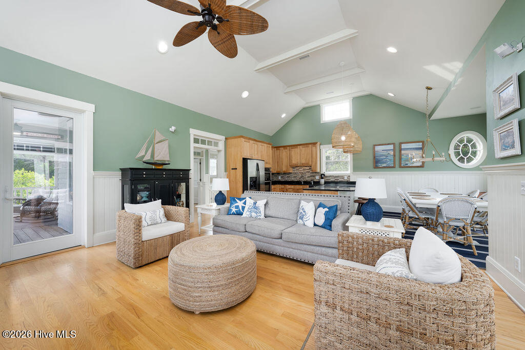 617 Ocracoke Way Property Photo 7