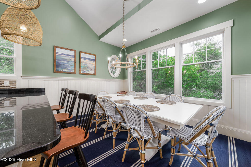 617 Ocracoke Way Property Photo 9