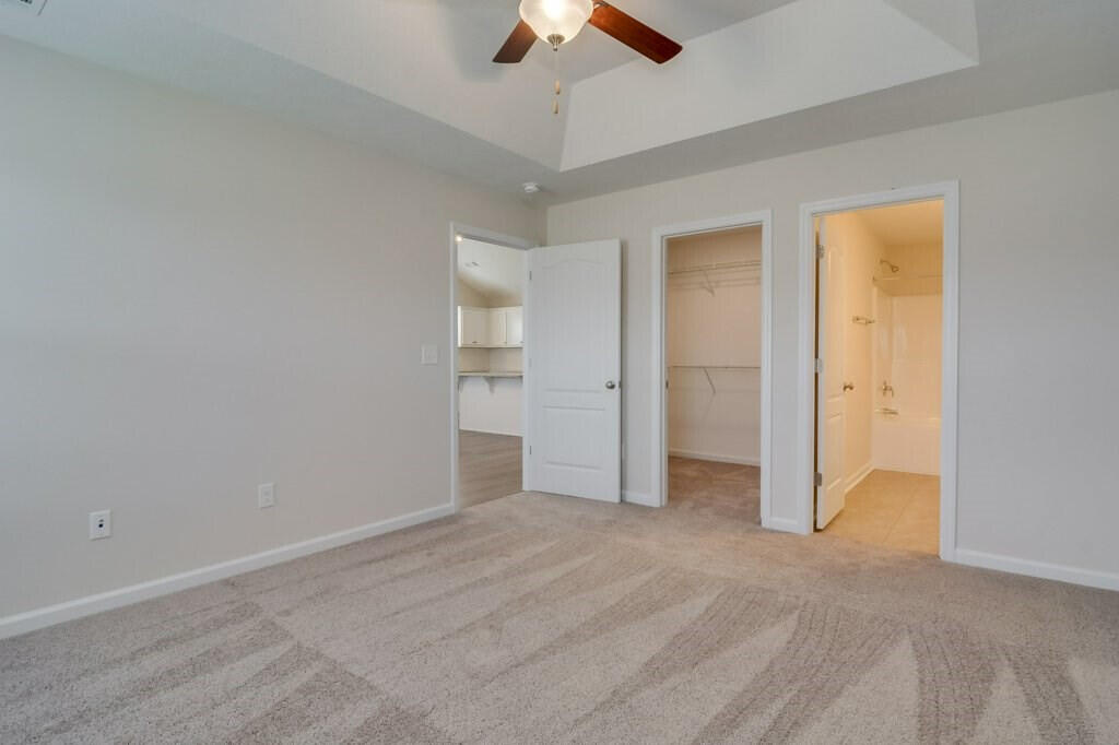 343 Norwich Drive Property Photo 9
