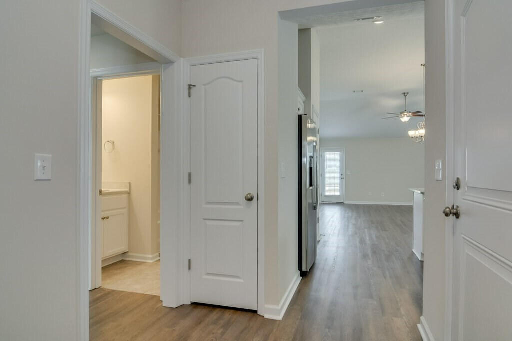 343 Norwich Drive Property Photo 18