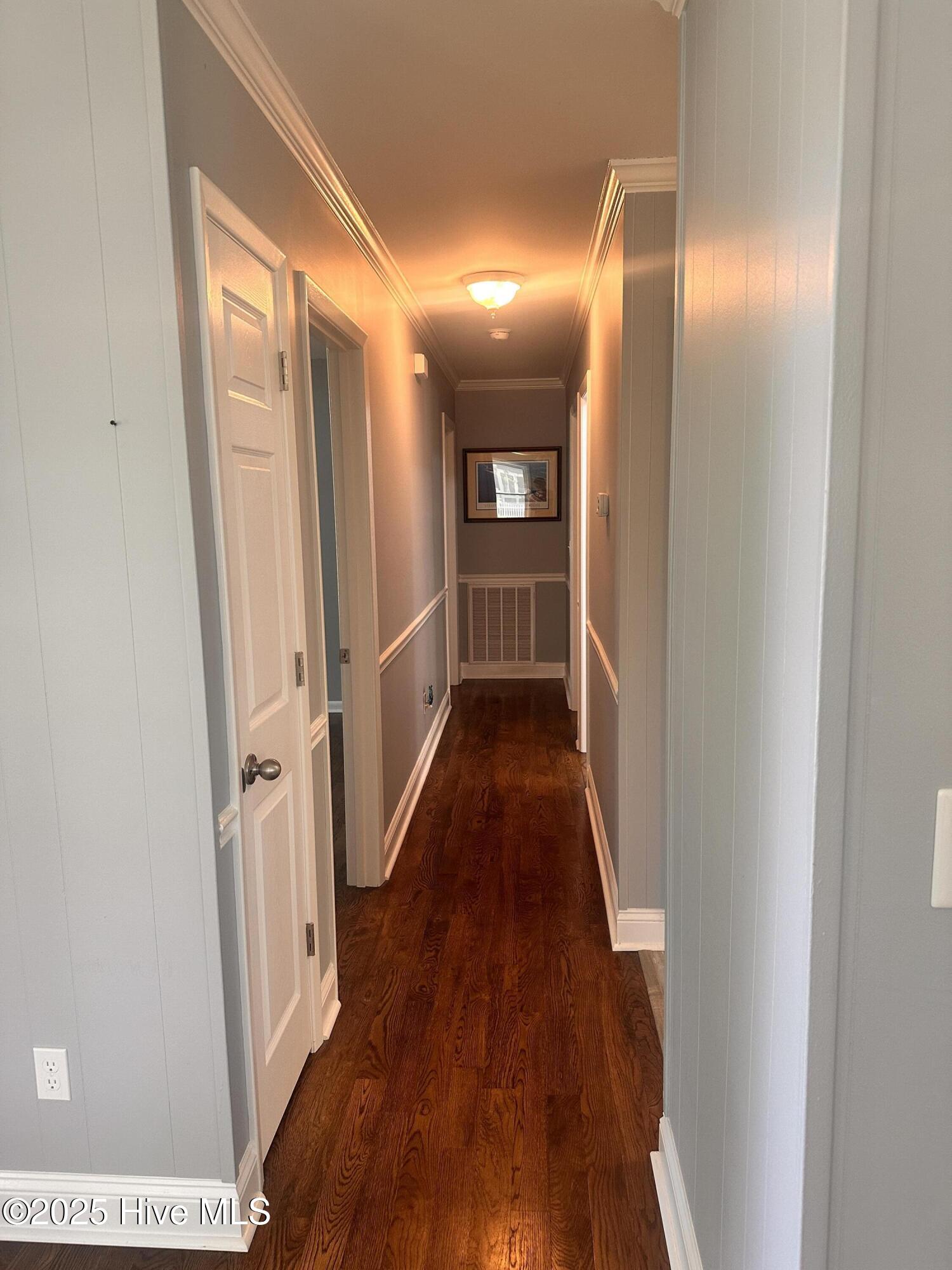 1506 E Oak Island Drive Property Photo 20