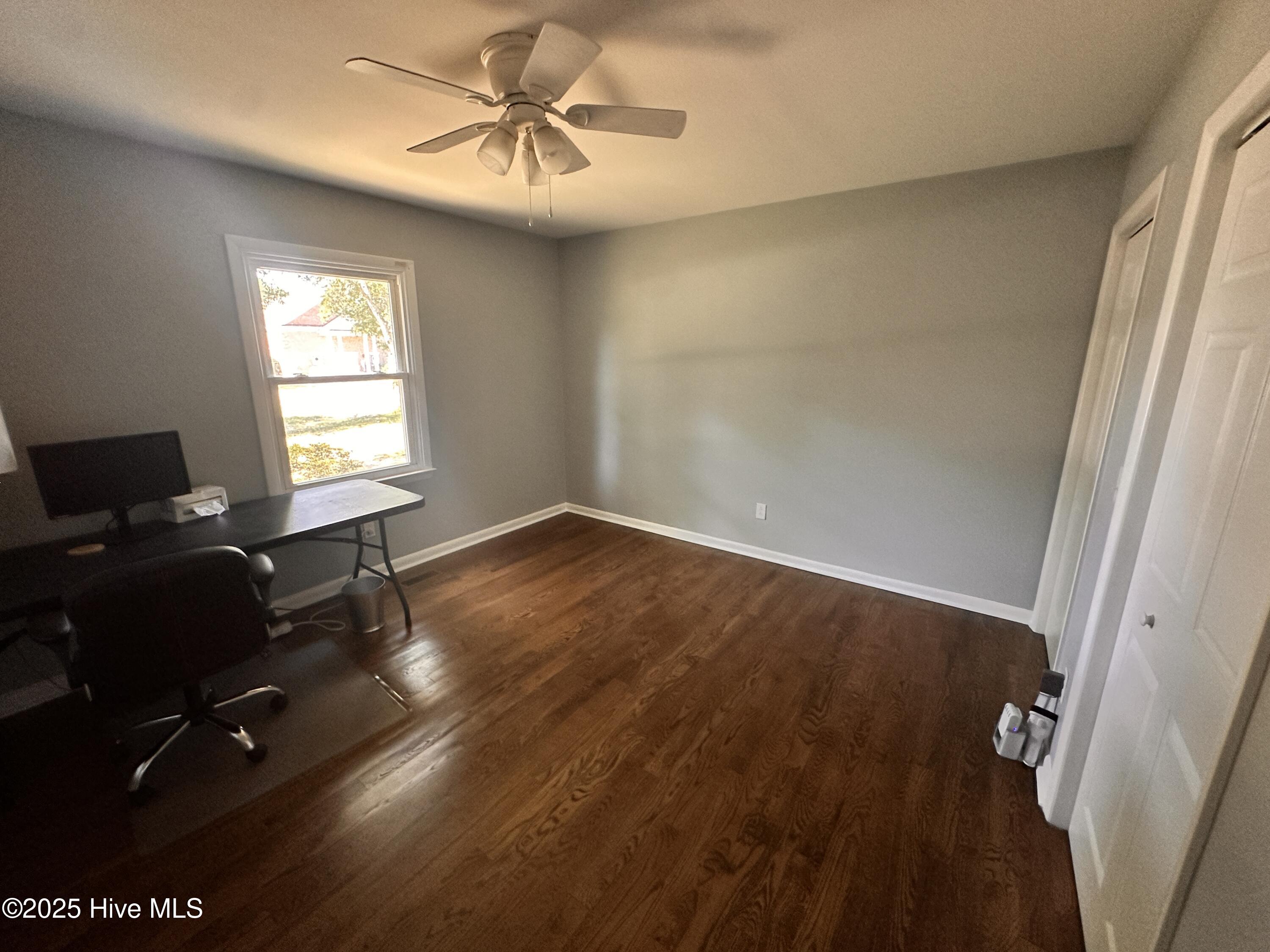 1506 E Oak Island Drive Property Photo 27