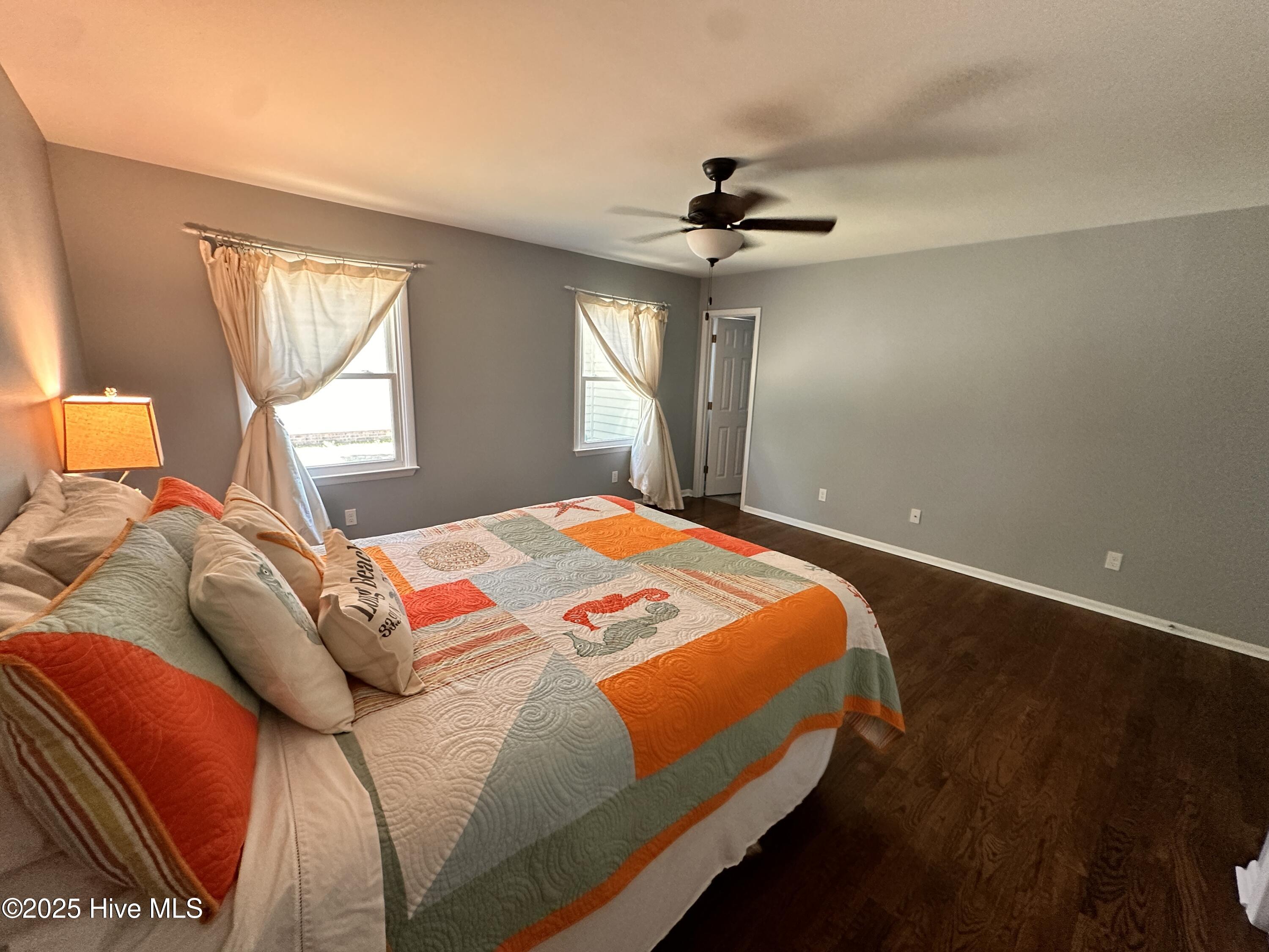 1506 E Oak Island Drive Property Photo 35