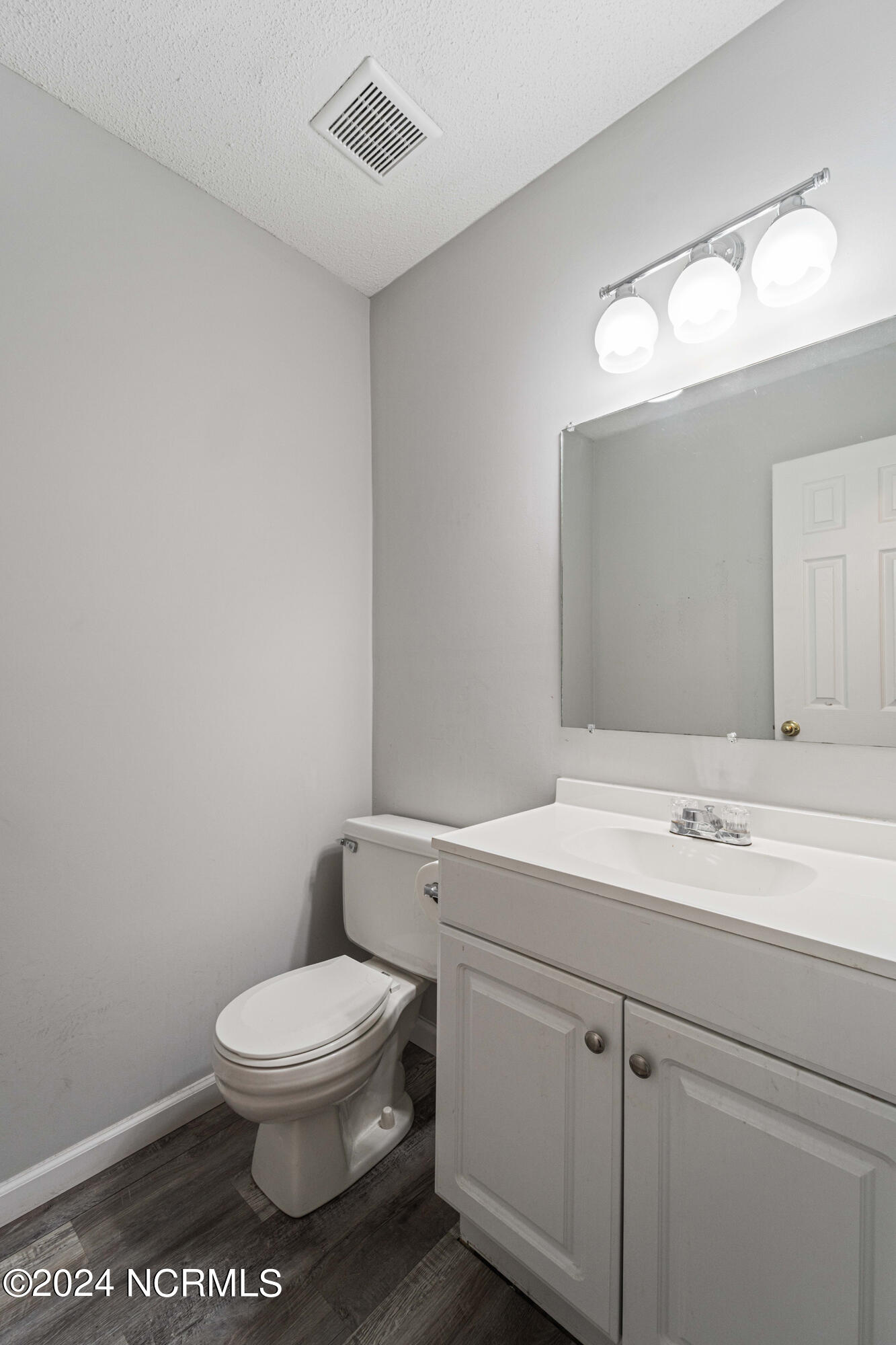 18 S Onsville Place Property Photo 3