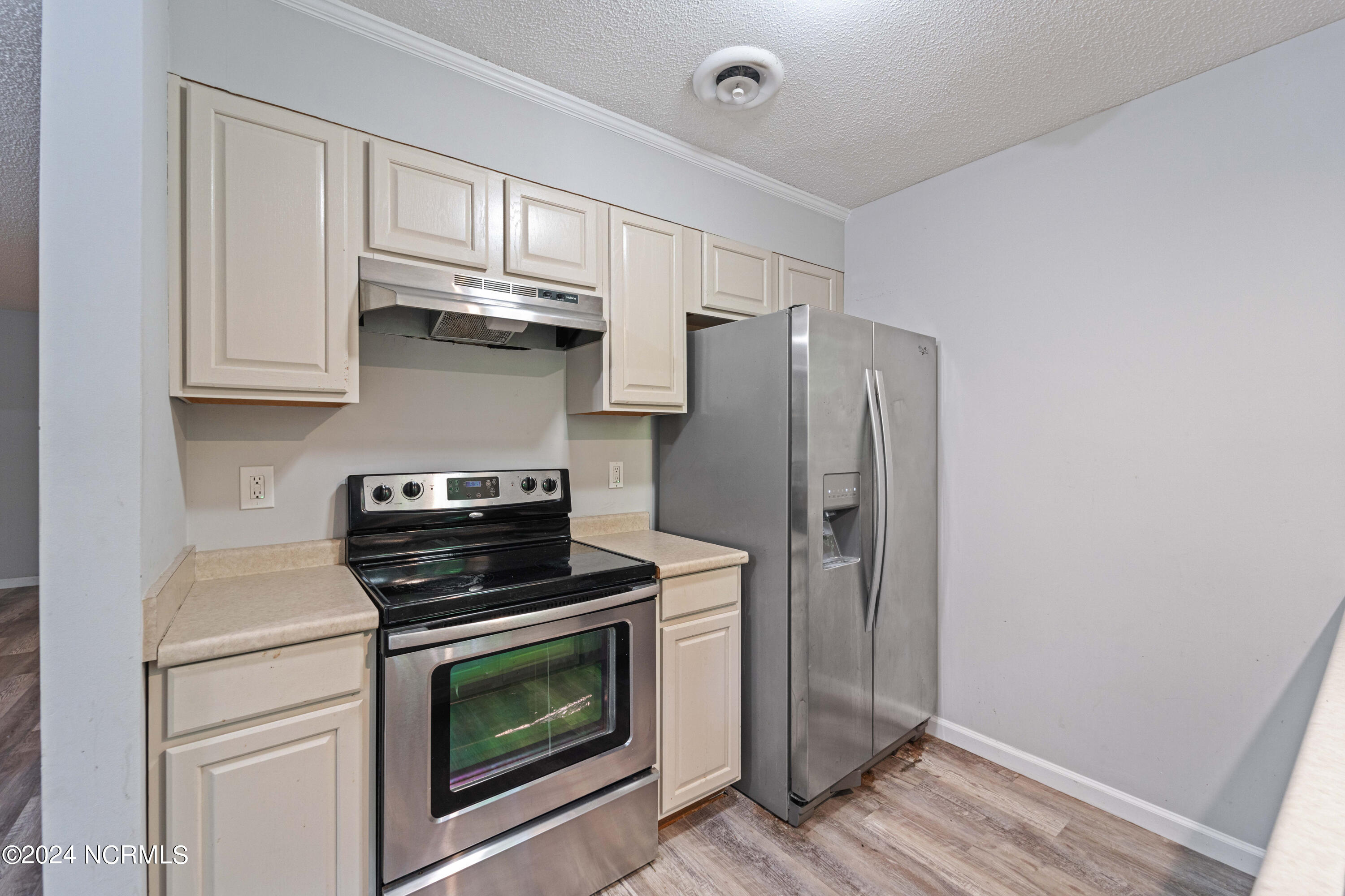 18 S Onsville Place Property Photo 8