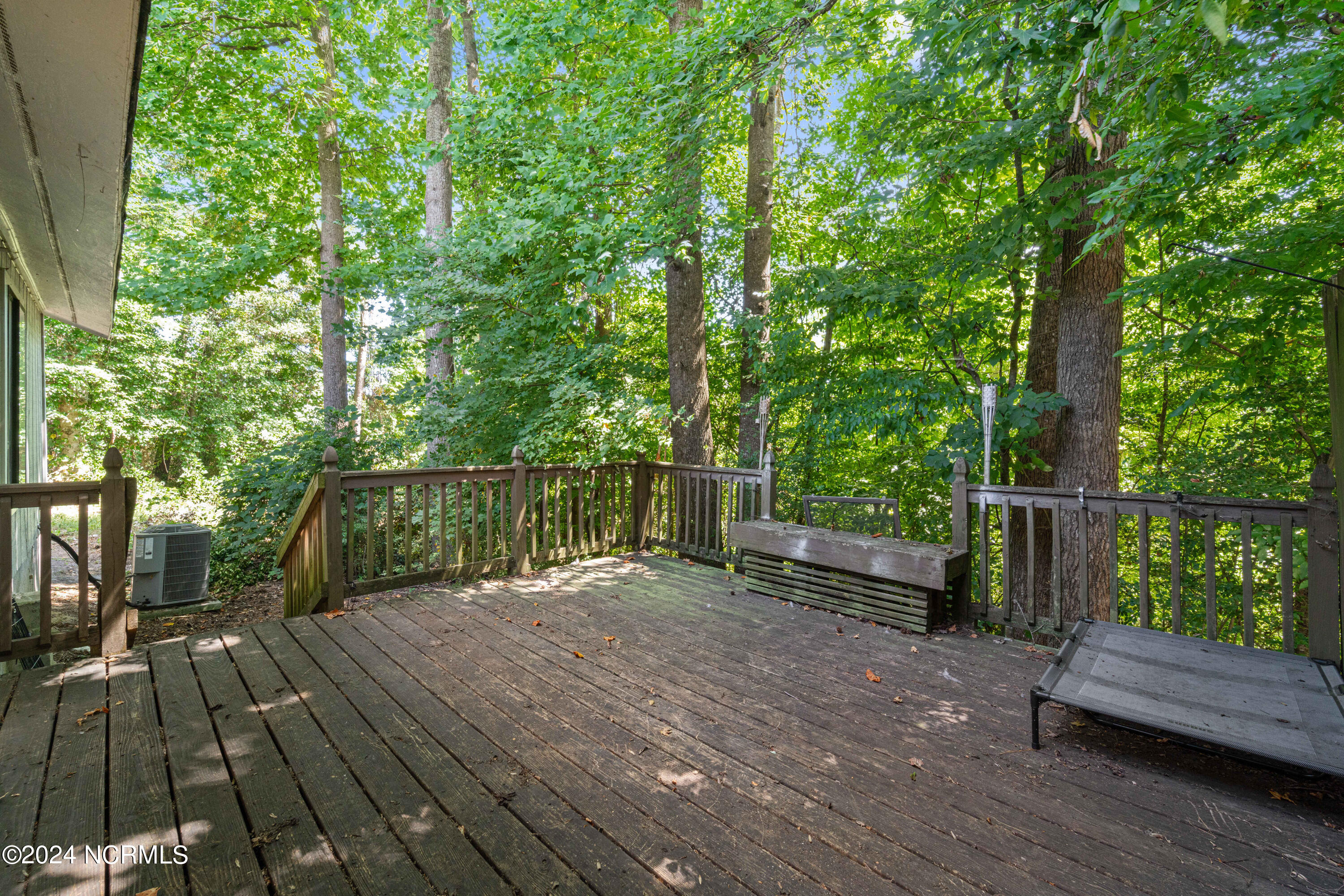 18 S Onsville Place Property Photo 14