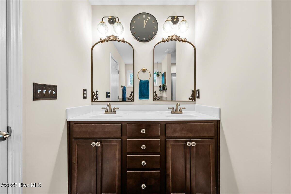 400 Everest Court Property Photo 20