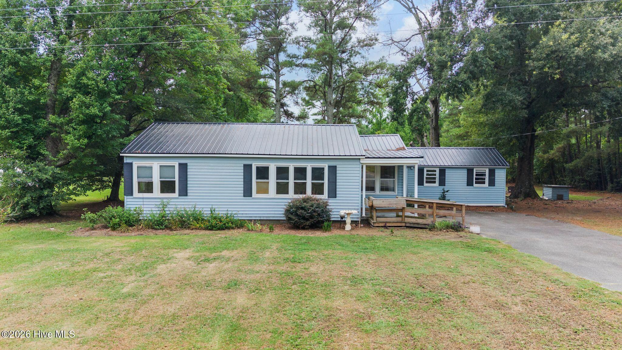 2426 Sarecta Road Property Photo 1