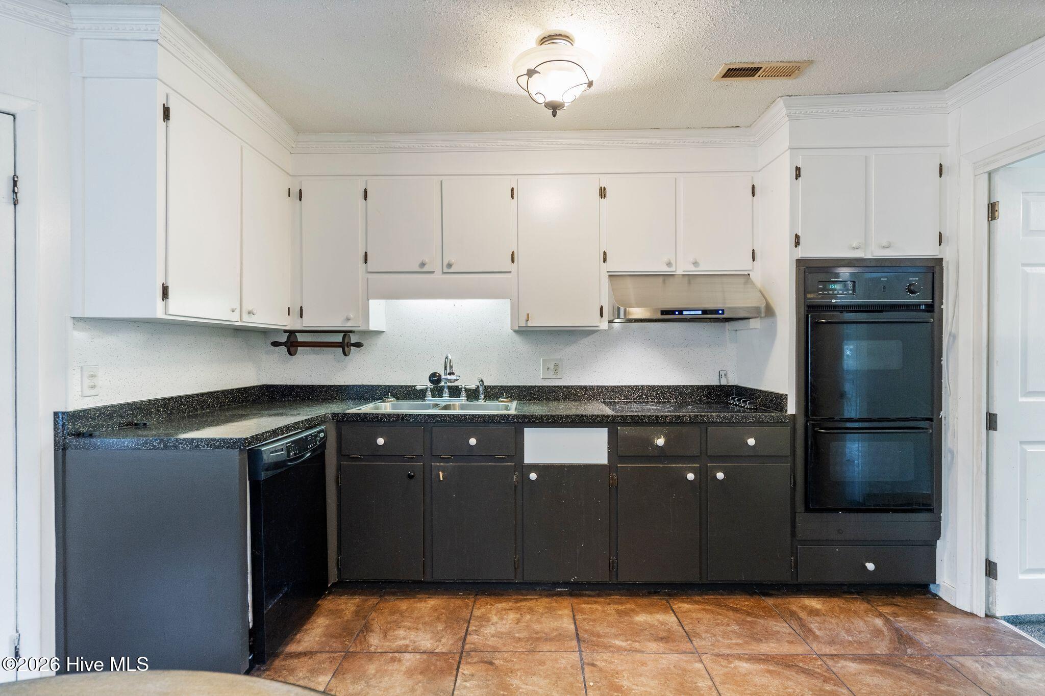 2426 Sarecta Road Property Photo 15