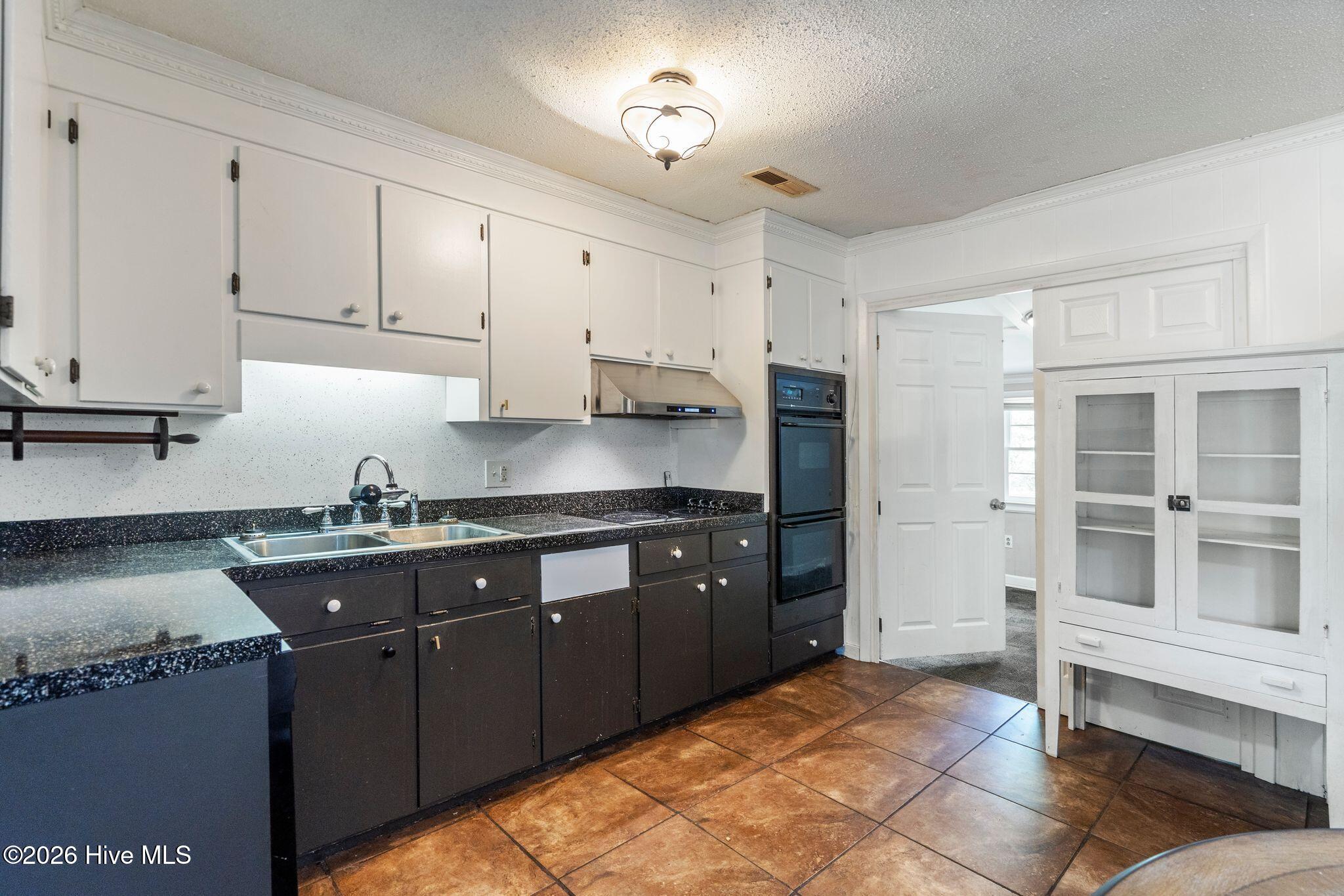 2426 Sarecta Road Property Photo 17