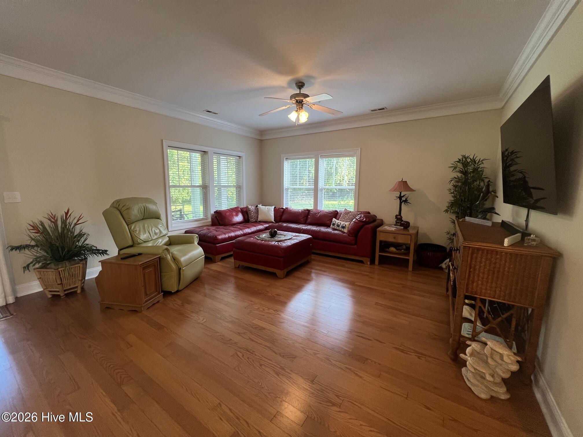 300 Lighthouse Lane 3 B1 Property Photo 5