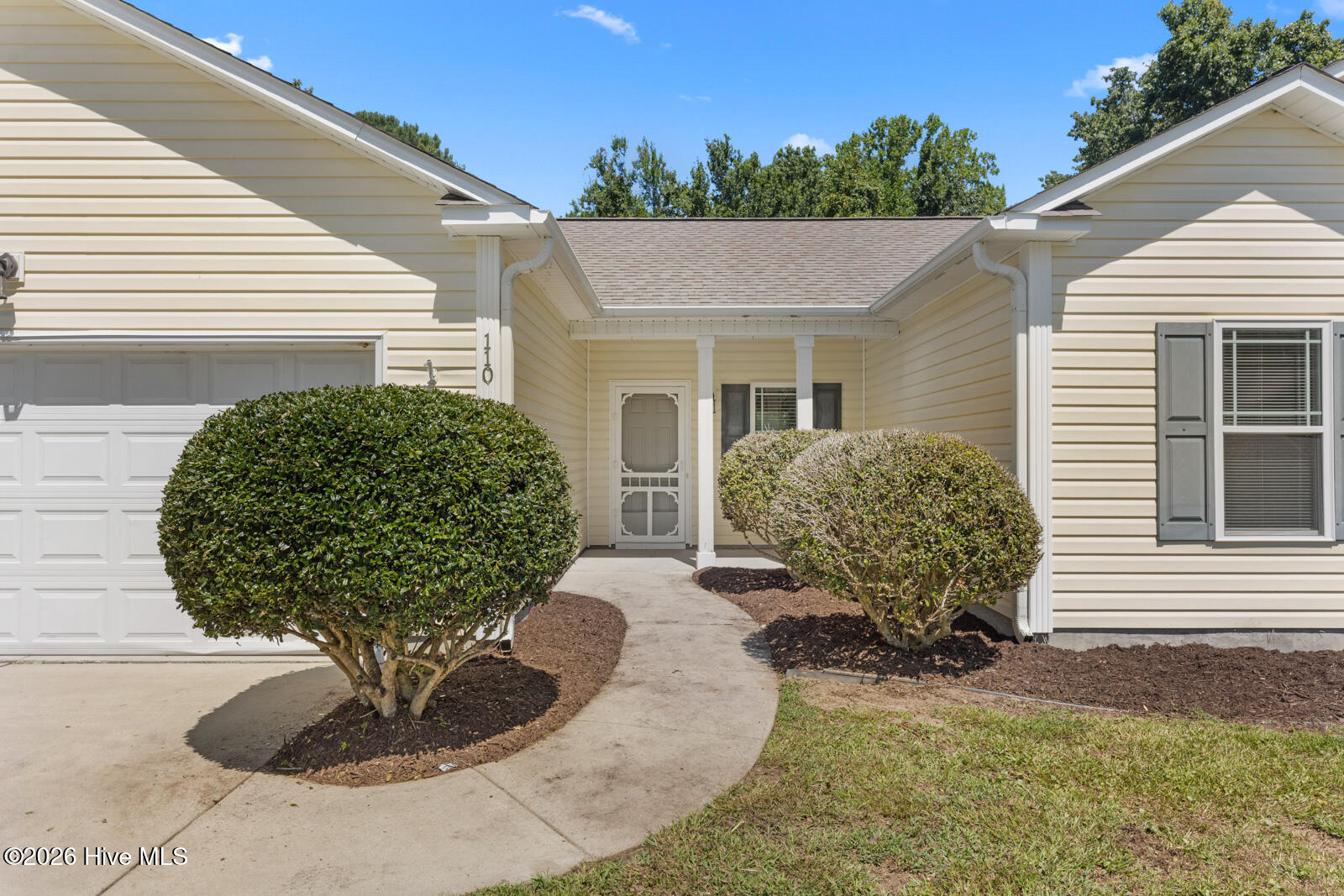 110 S Stone Drive Property Photo 4