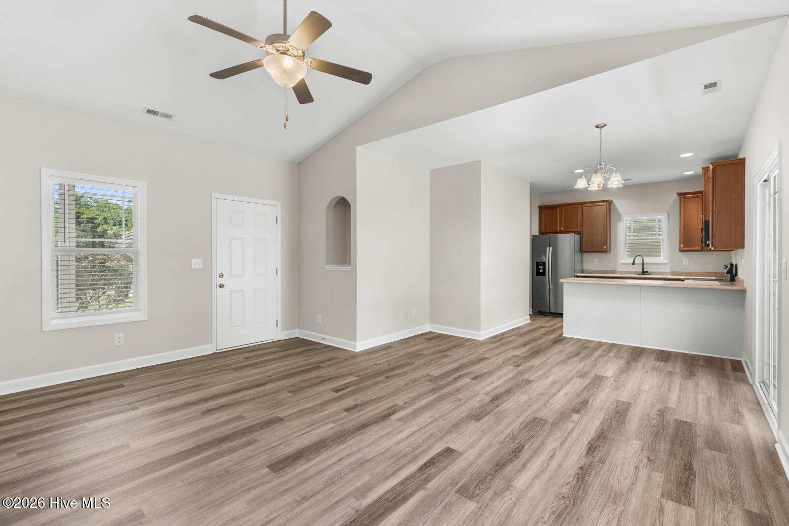 110 S Stone Drive Property Photo 7