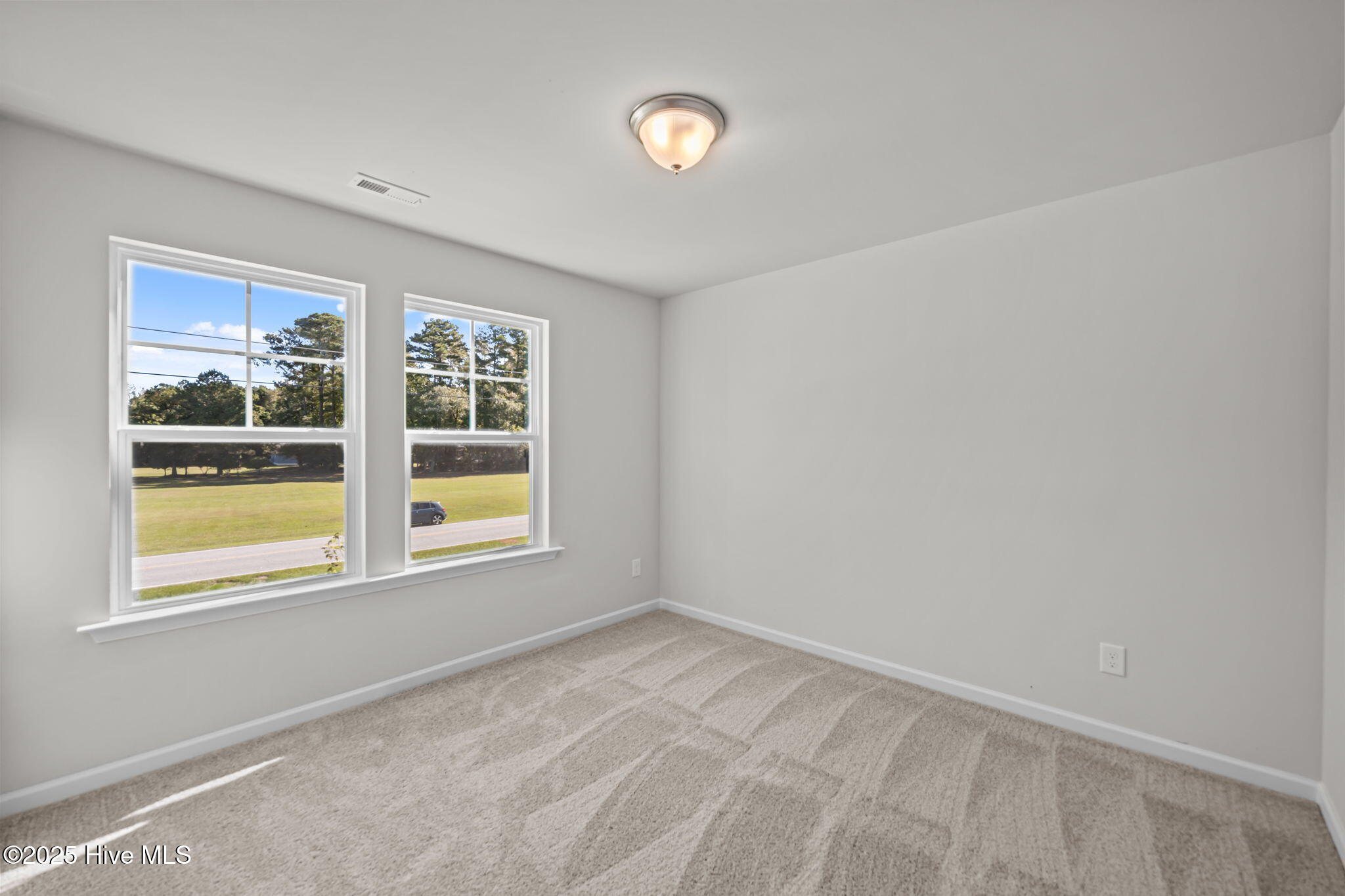 213 Slatestone Road Property Photo 24