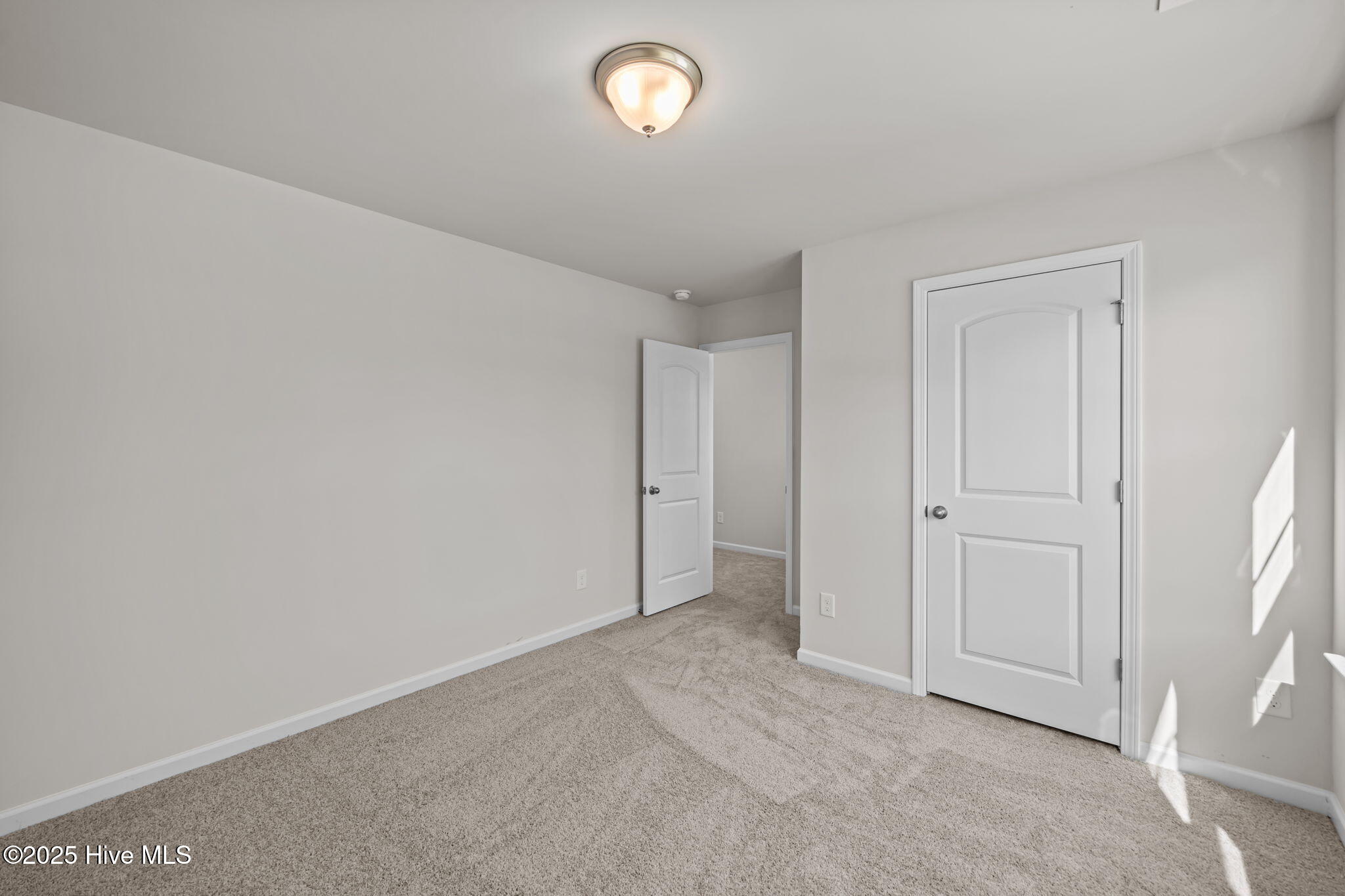 213 Slatestone Road Property Photo 25