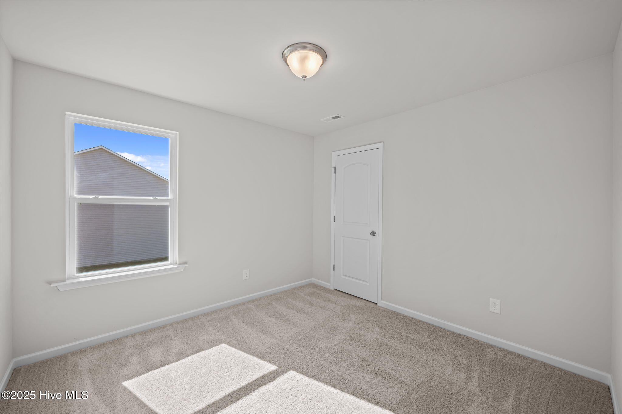213 Slatestone Road Property Photo 28