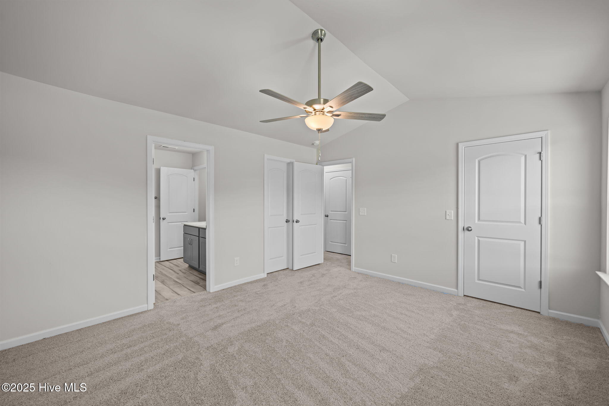 213 Slatestone Road Property Photo 31