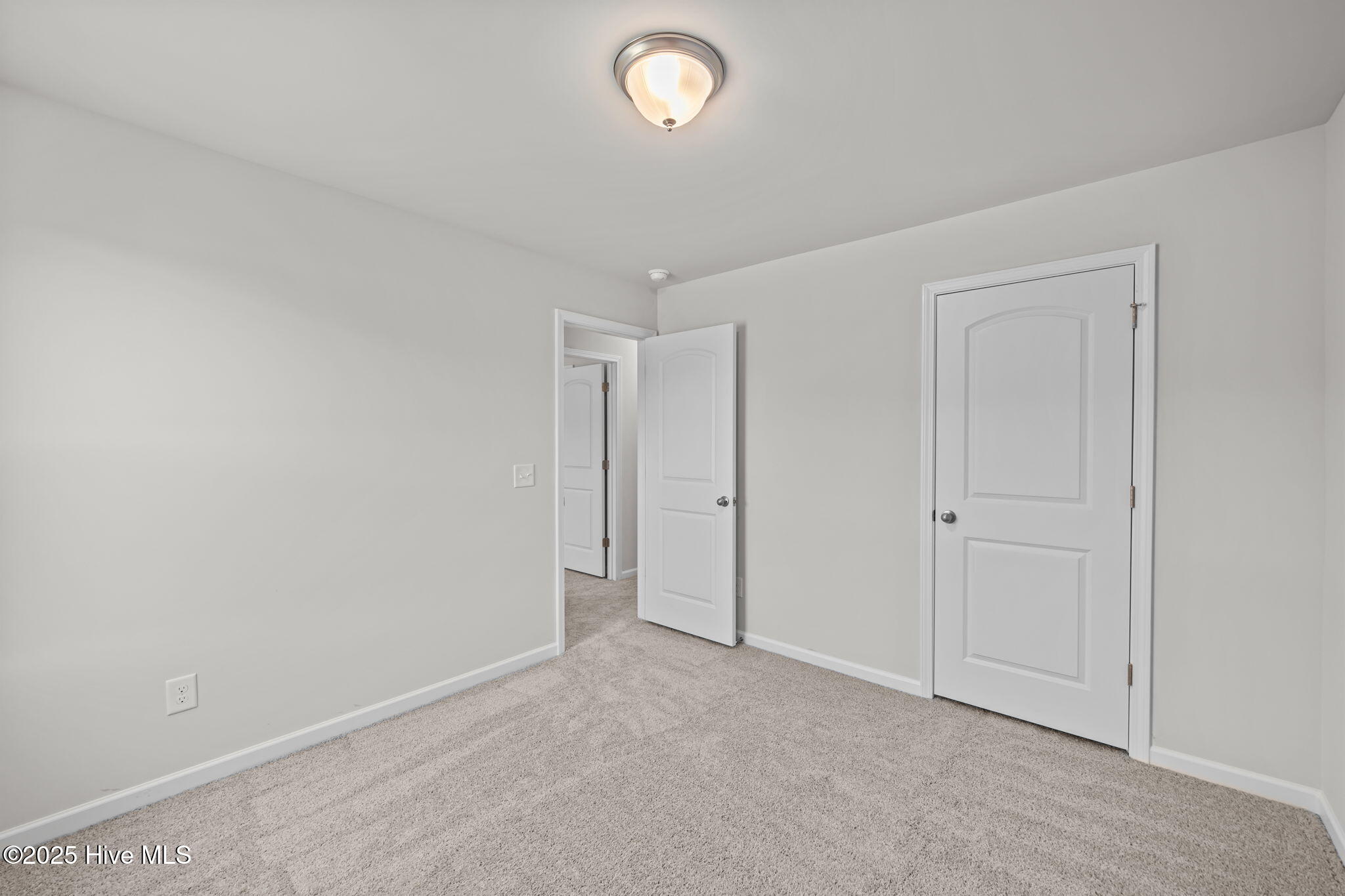 213 Slatestone Road Property Photo 35
