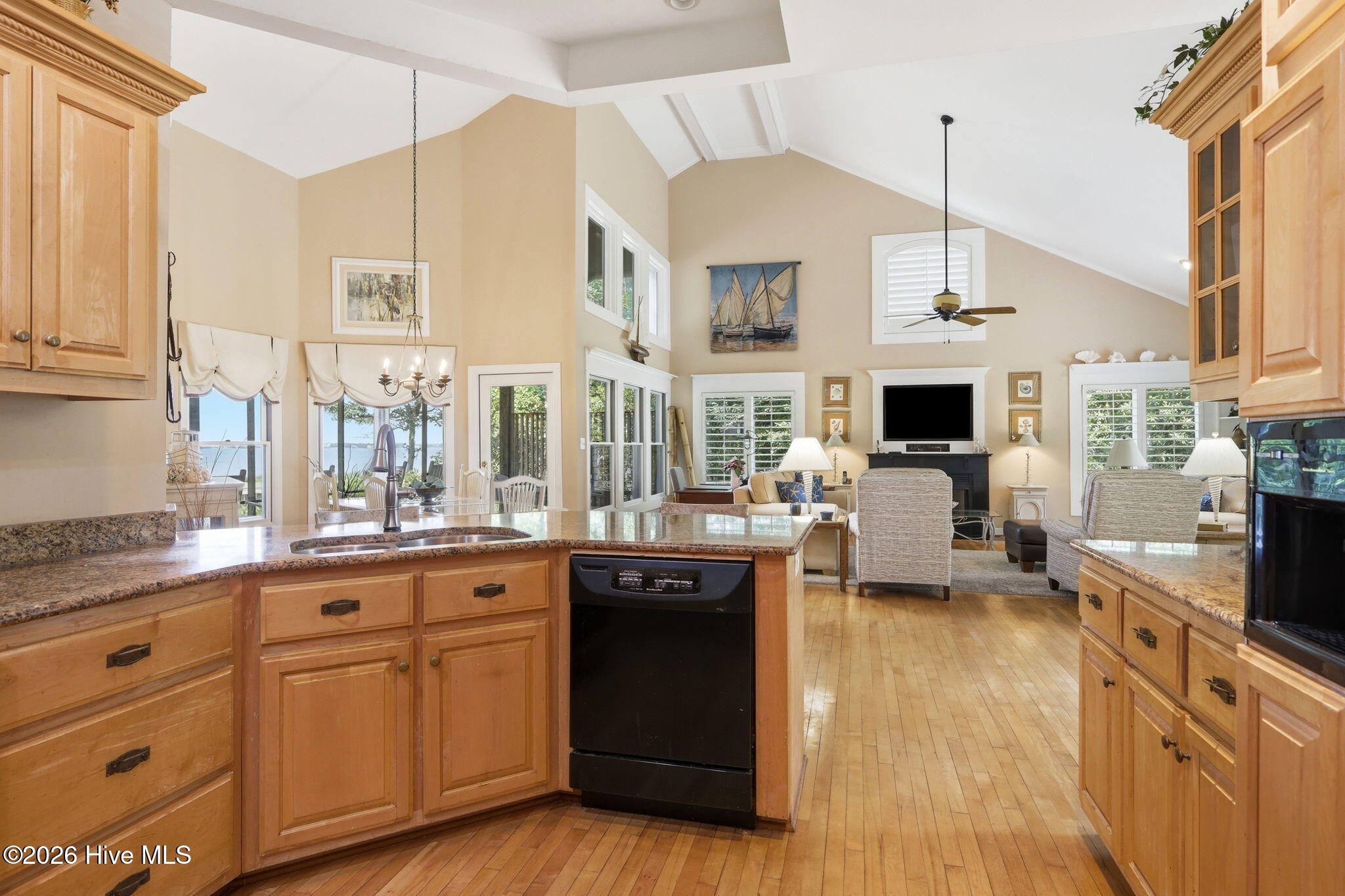 142 Oakleaf Drive Property Photo 15