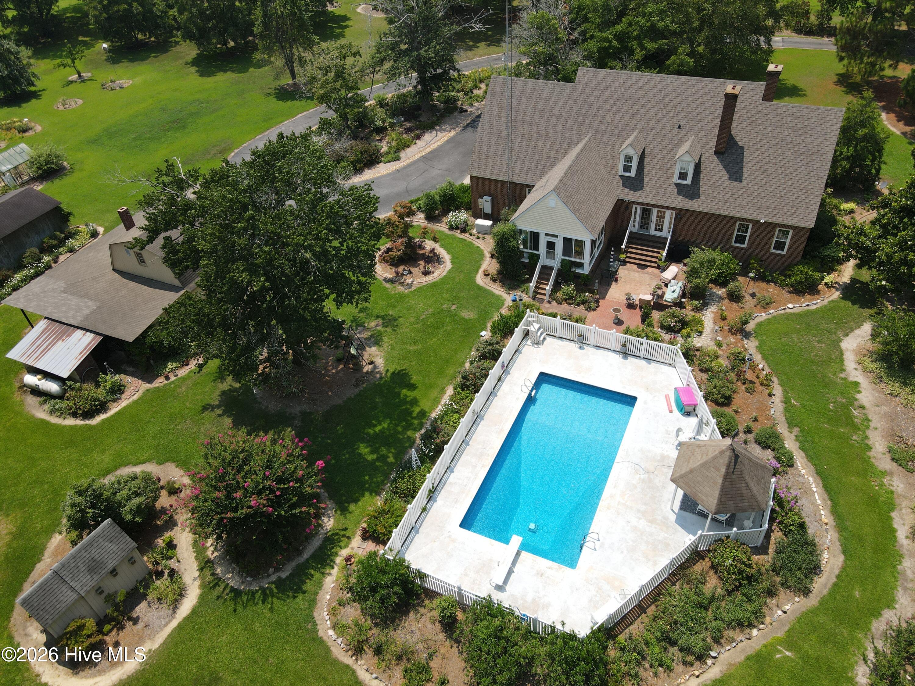 130 River Road Property Photo 5