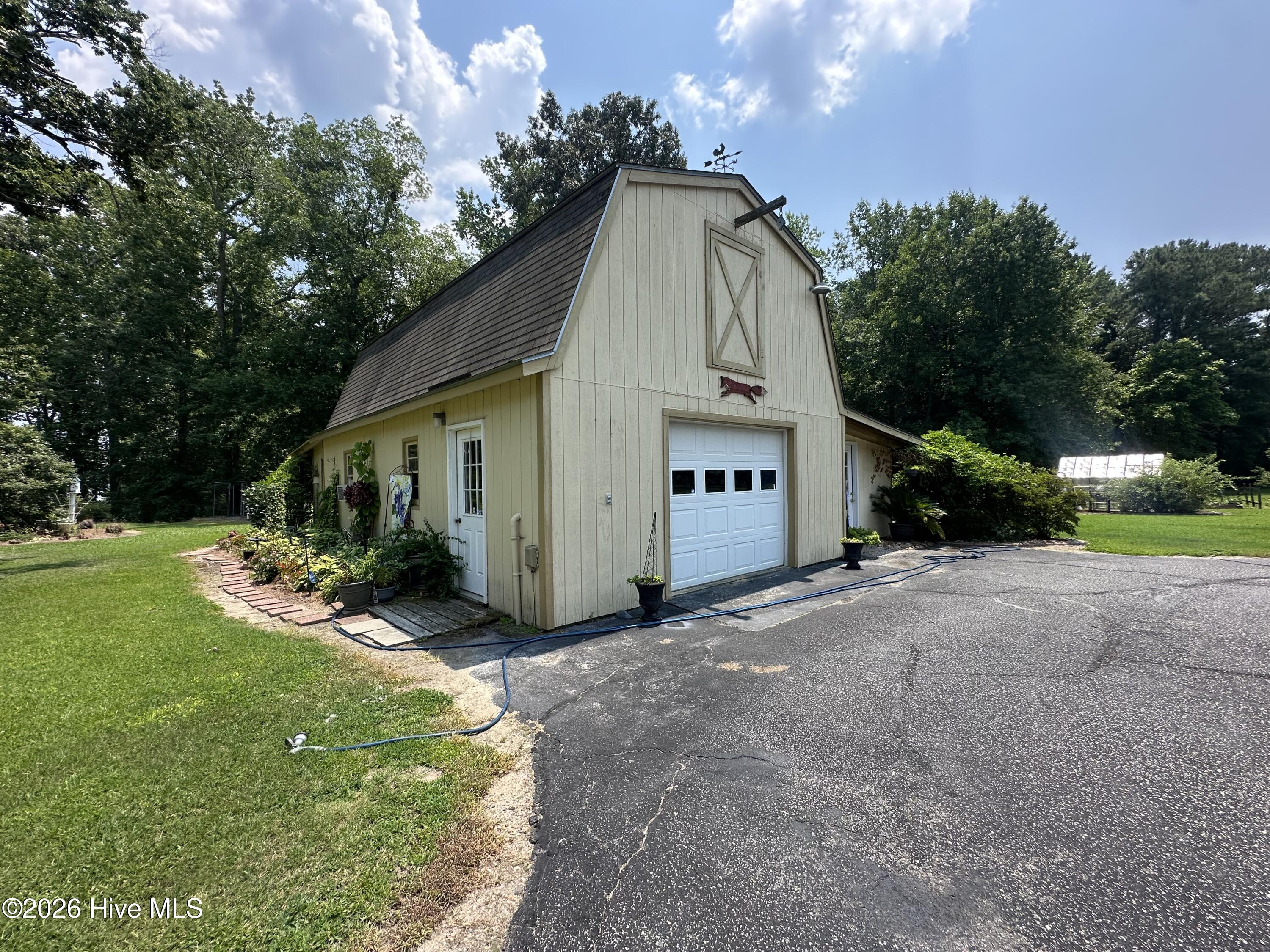 130 River Road Property Photo 56