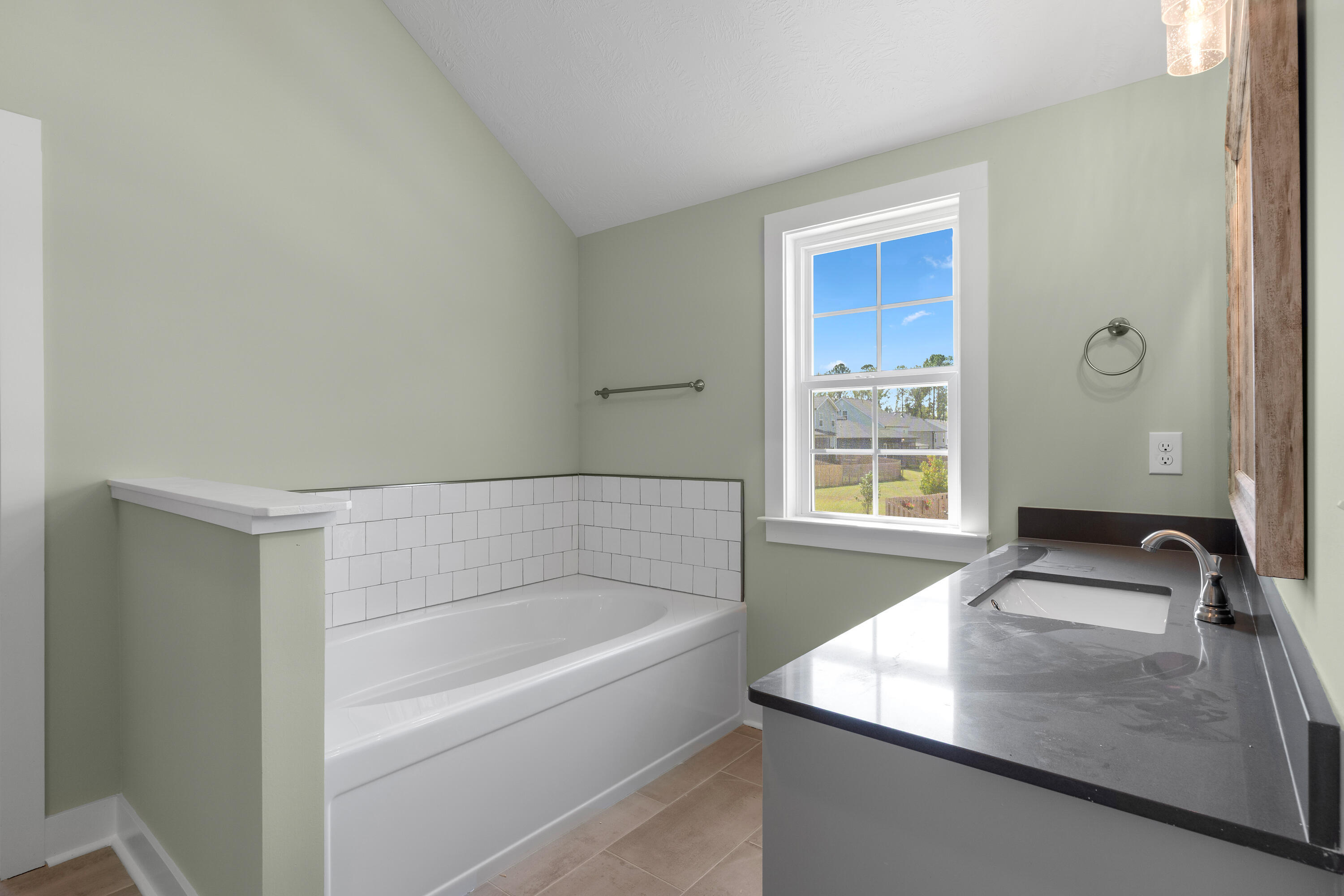 721 Ronaldsay Road Property Photo 29