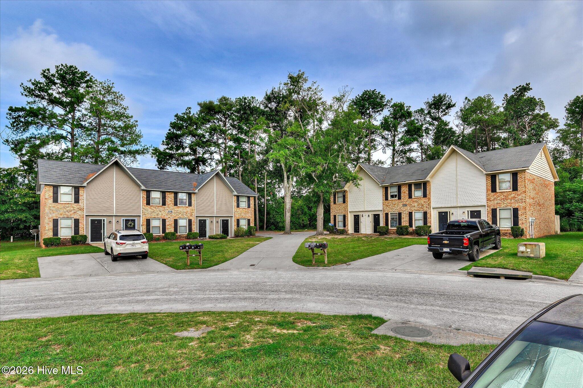 175 Petersburg Circle Property Photo 1