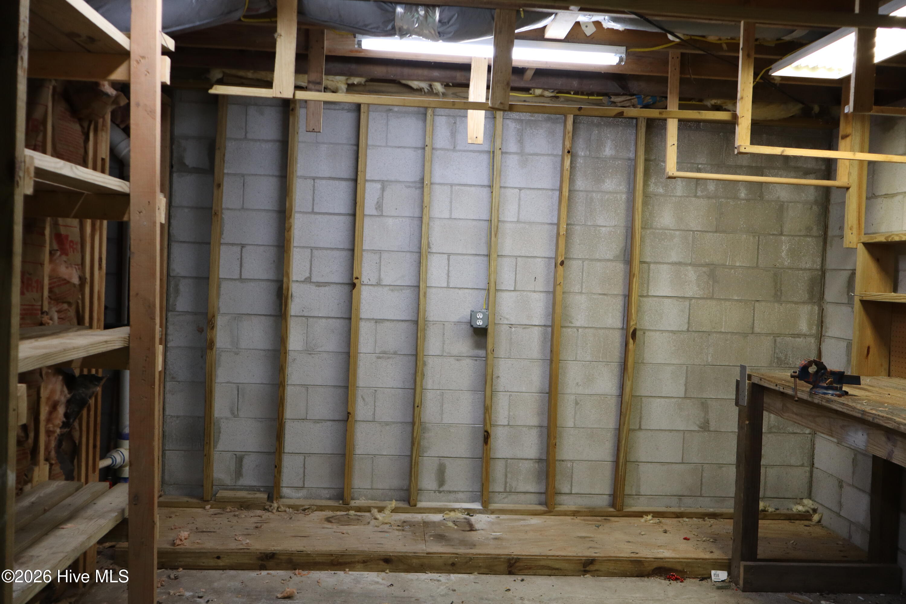 2306 Ocean Drive Property Photo 4