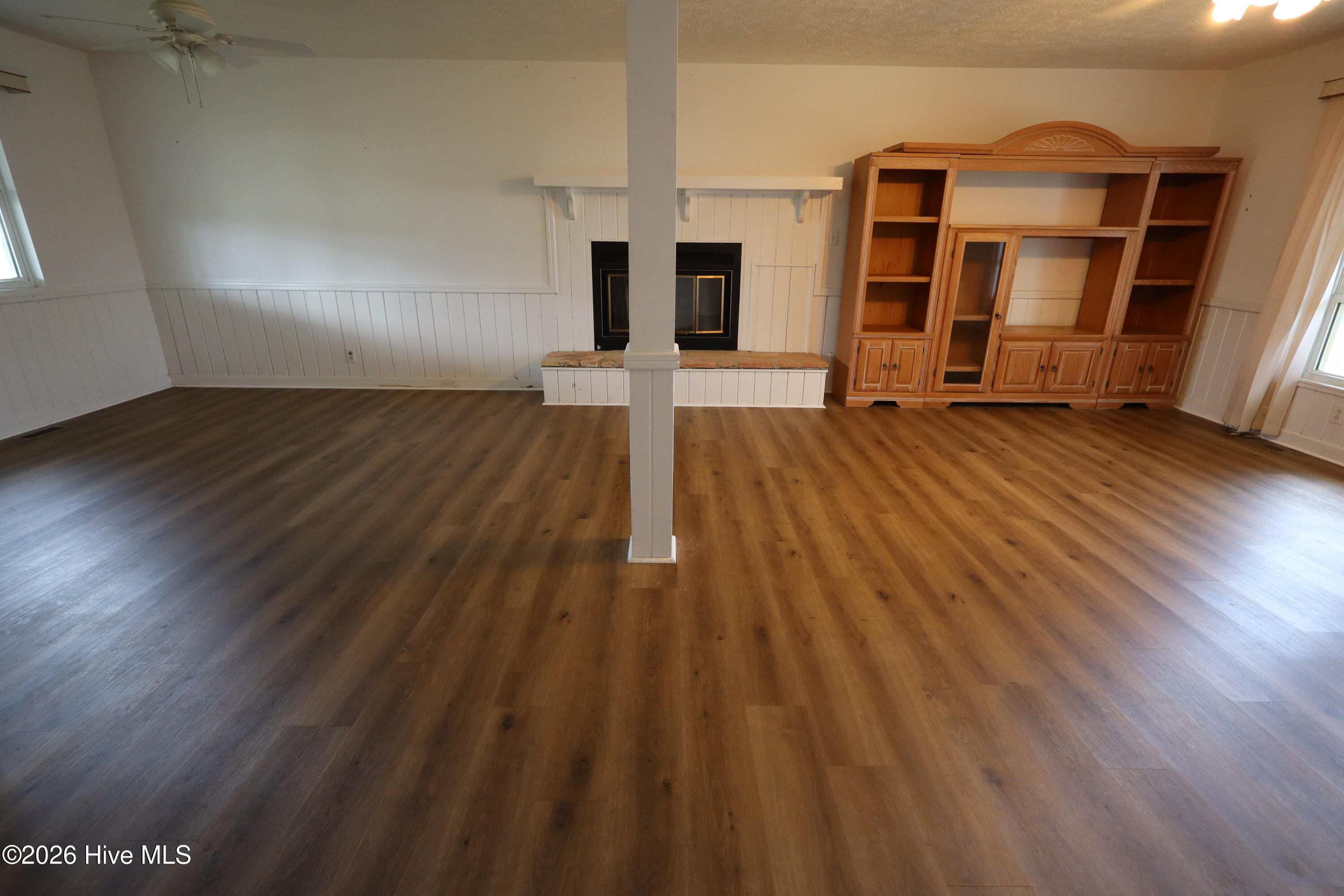 2306 Ocean Drive Property Photo 10