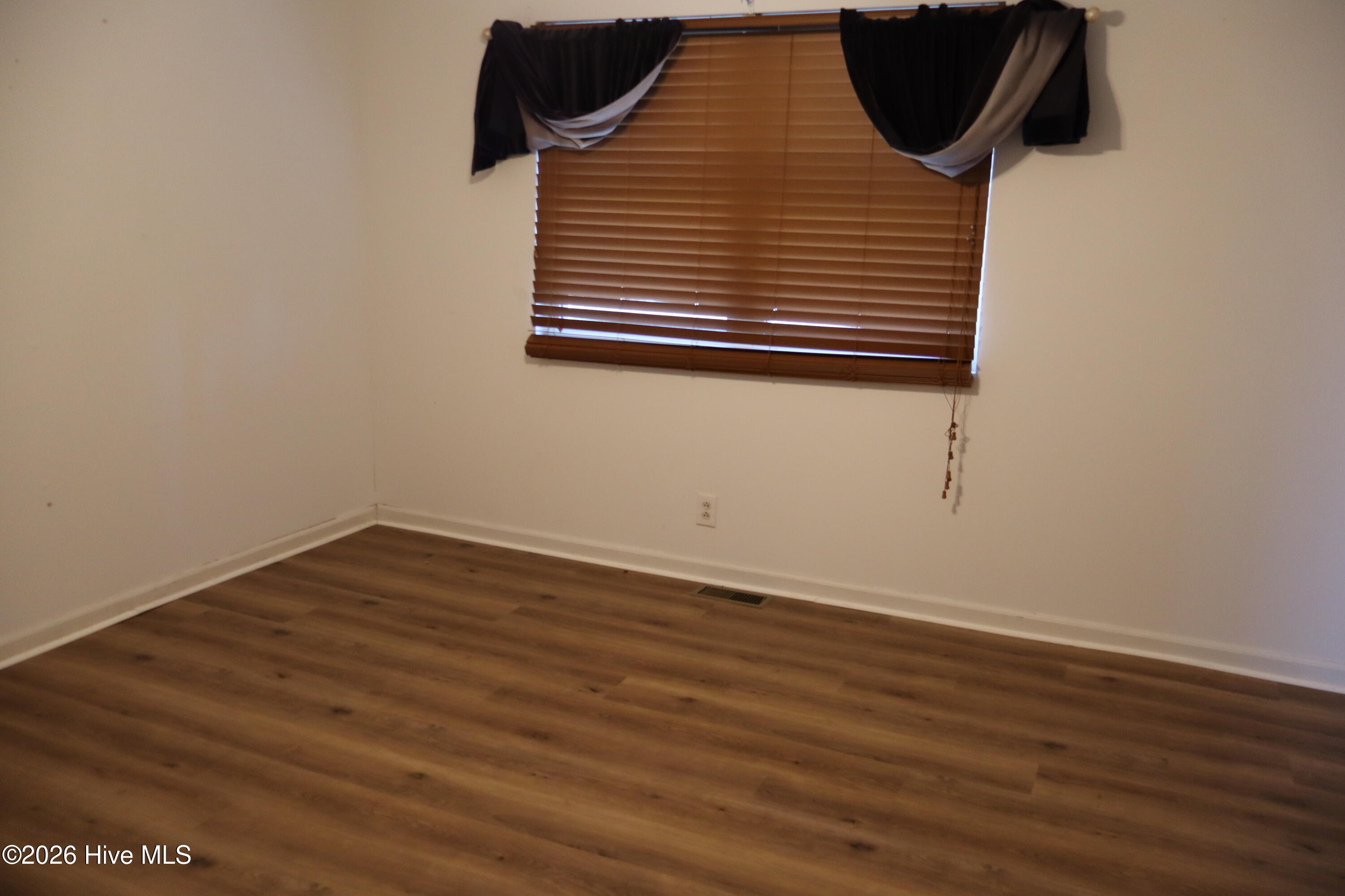 2306 Ocean Drive Property Photo 16