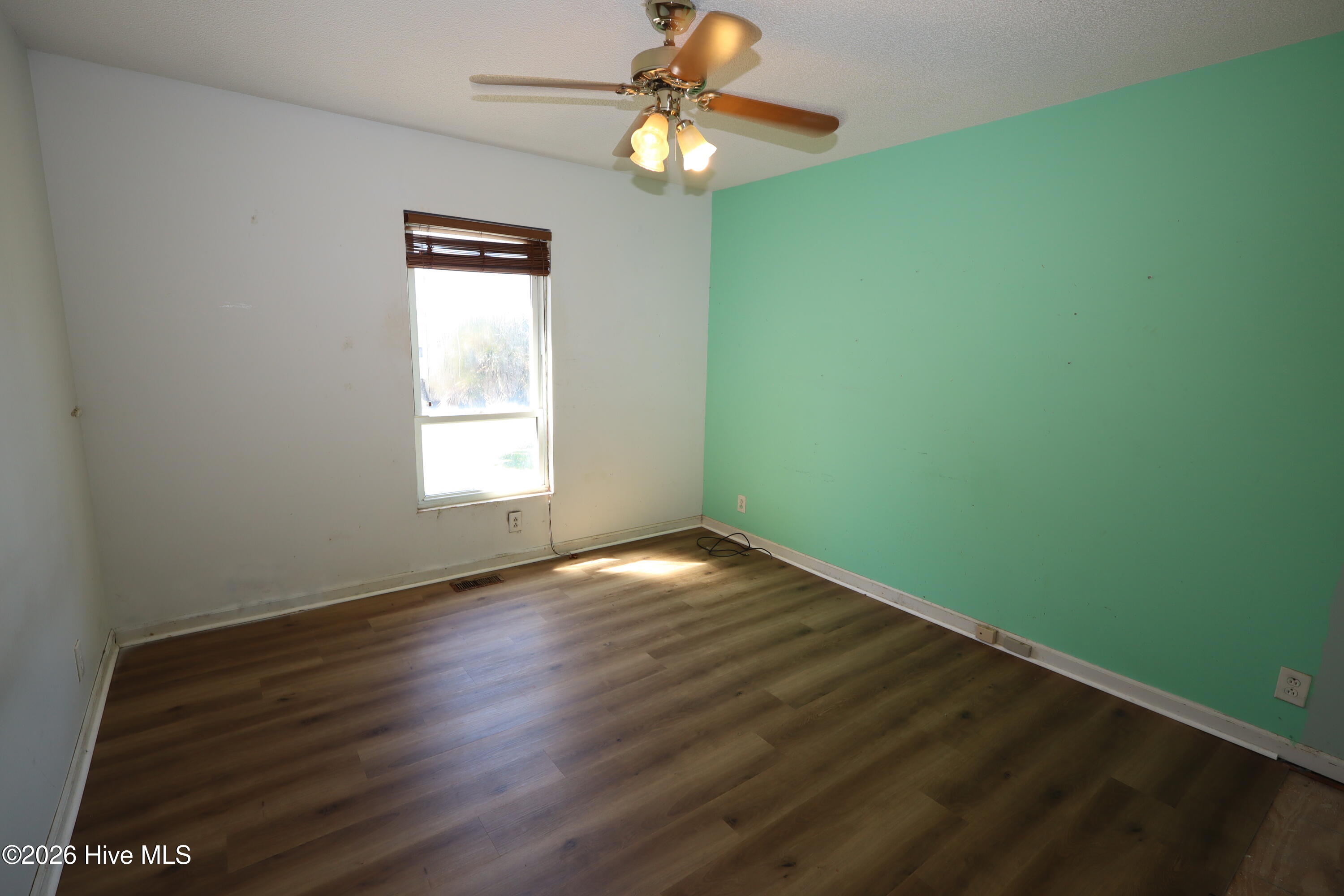 2306 Ocean Drive Property Photo 23