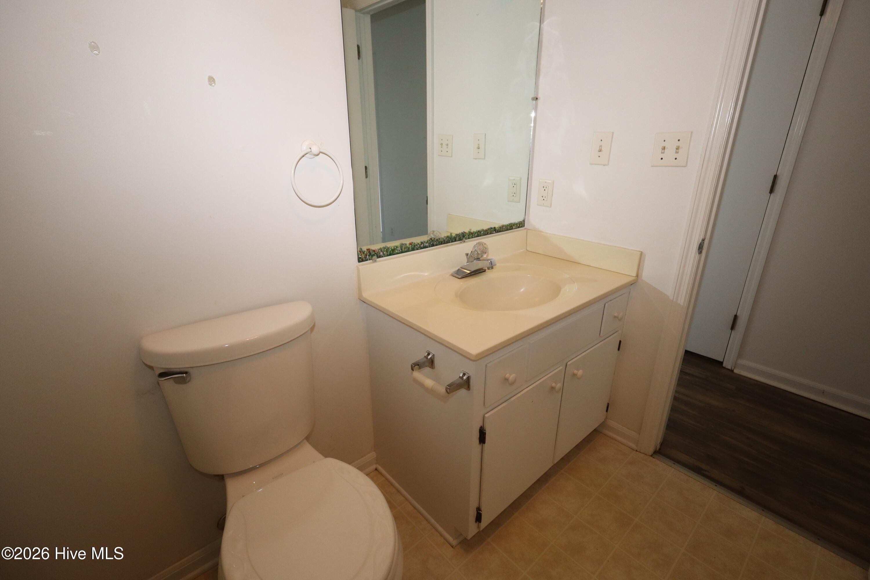 2306 Ocean Drive Property Photo 44