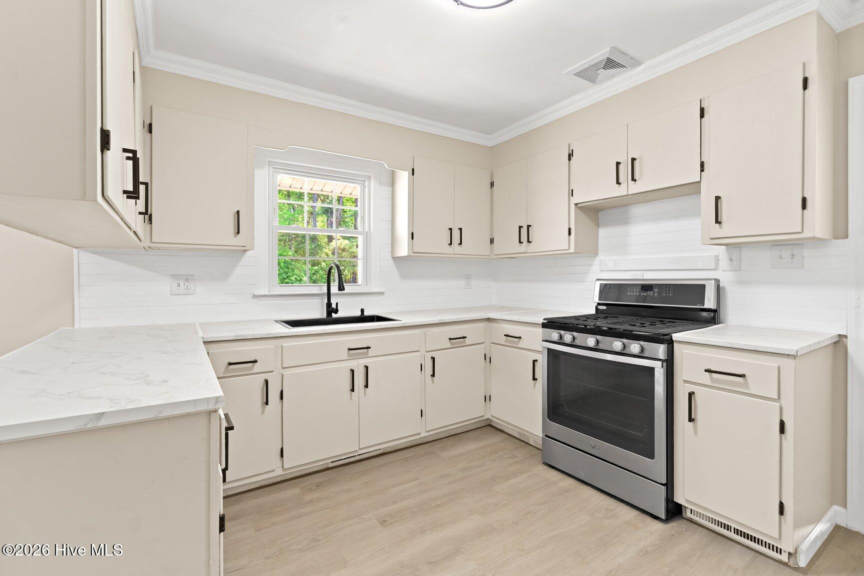 526 Maccripine Road Property Photo 10