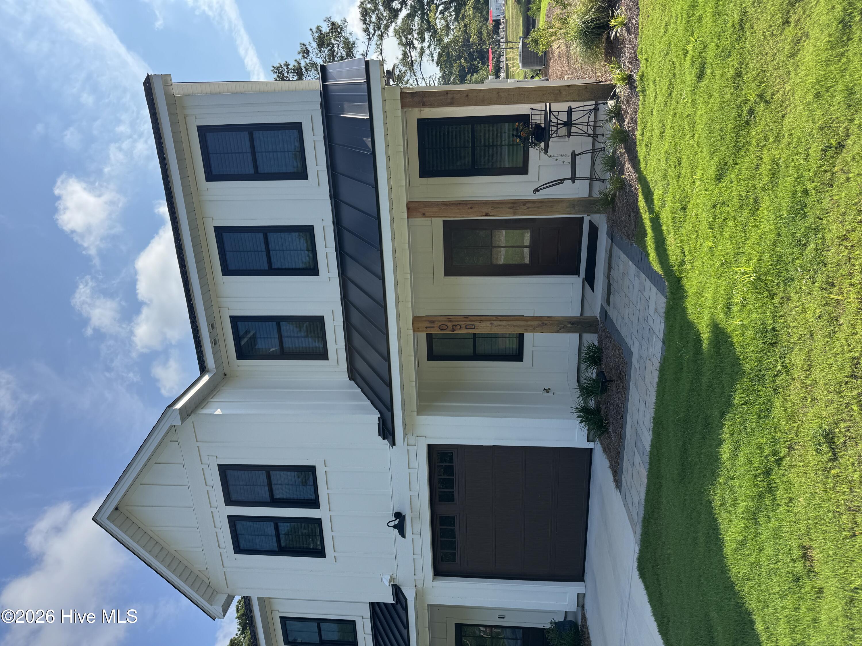 107 Star Lake Circle D Property Photo 1