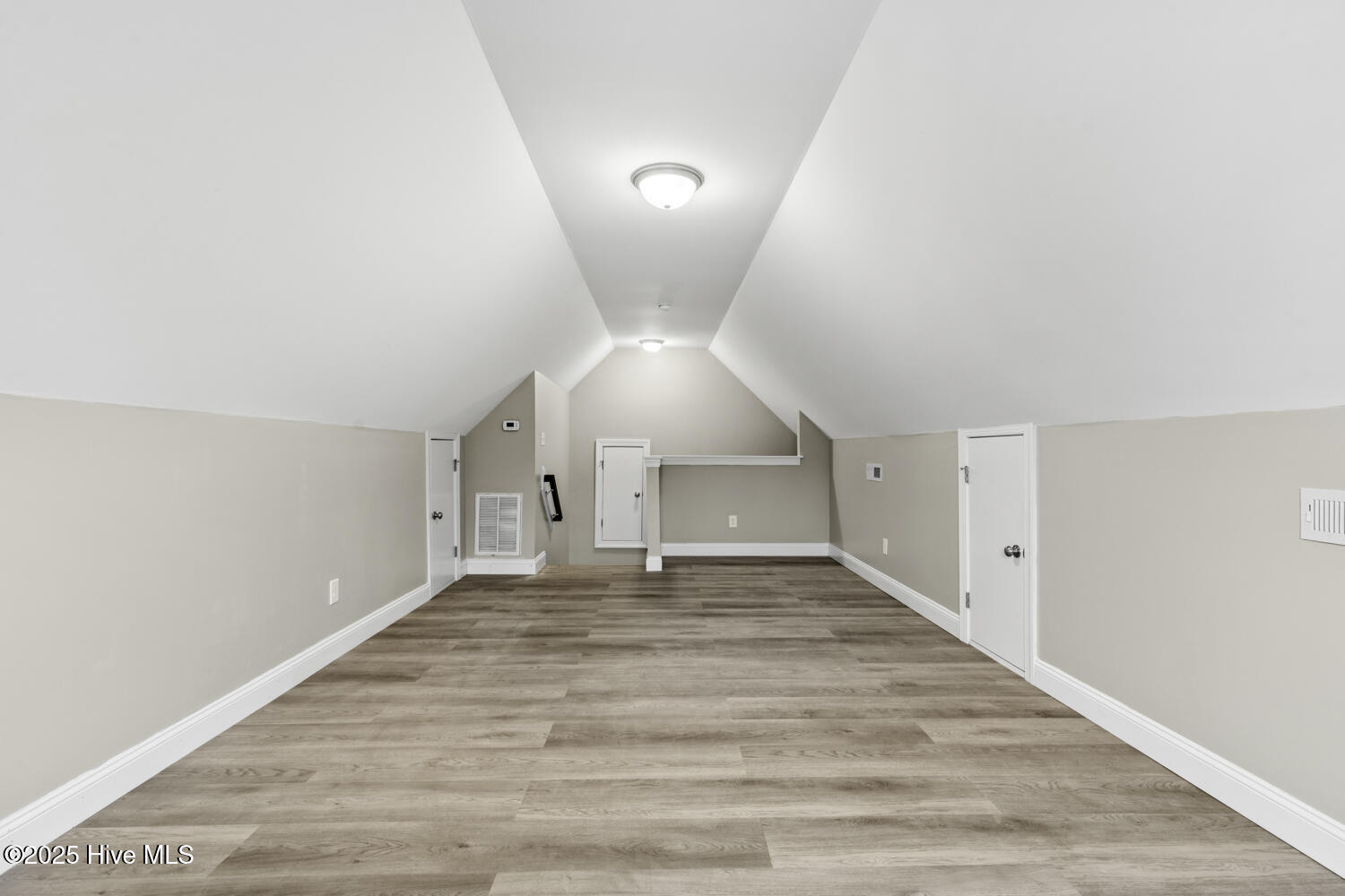 100 Kenna Court Property Photo 16
