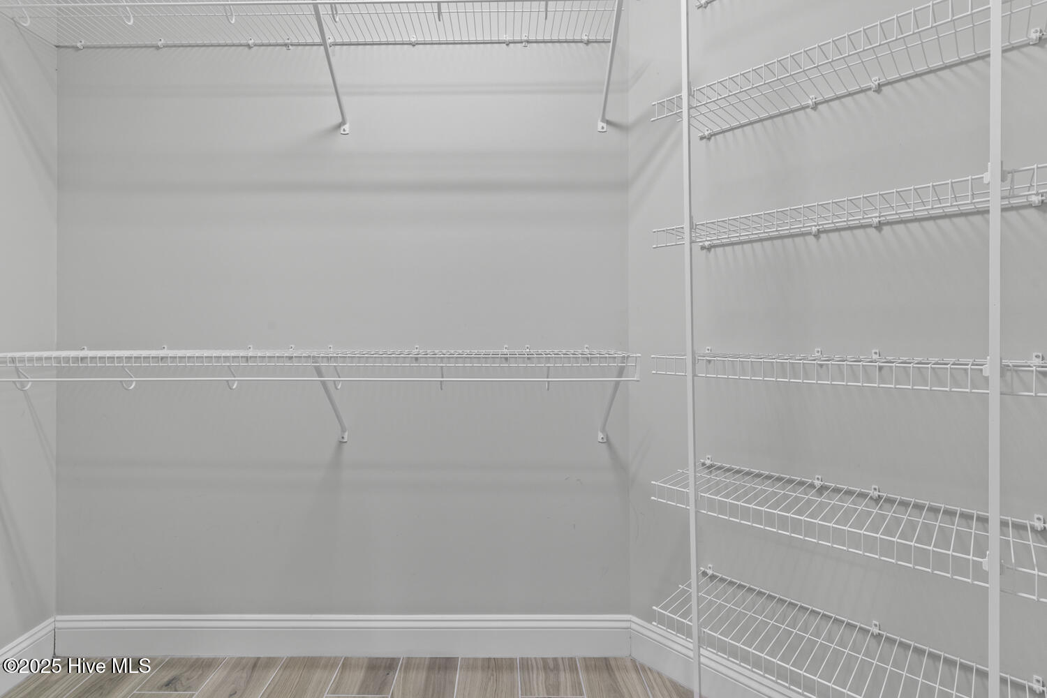 100 Kenna Court Property Photo 21