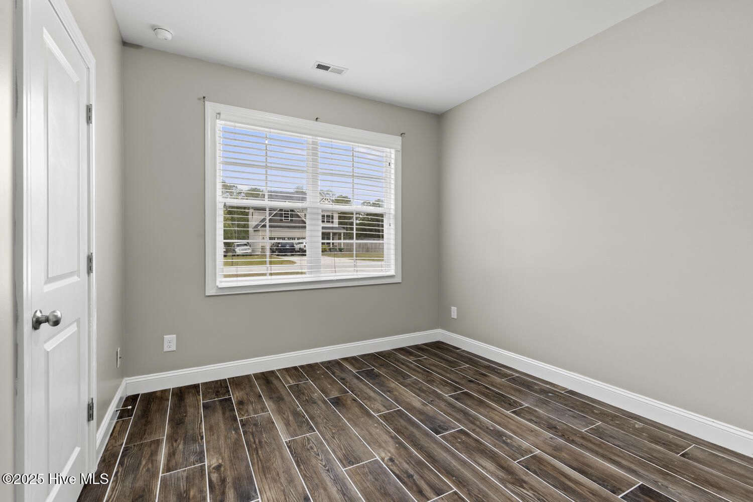 100 Kenna Court Property Photo 23