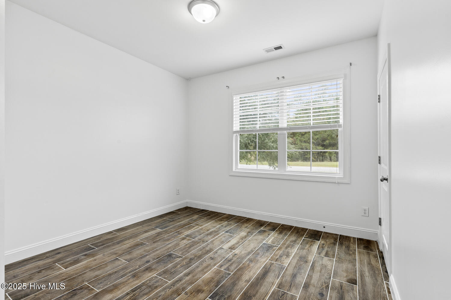 100 Kenna Court Property Photo 25