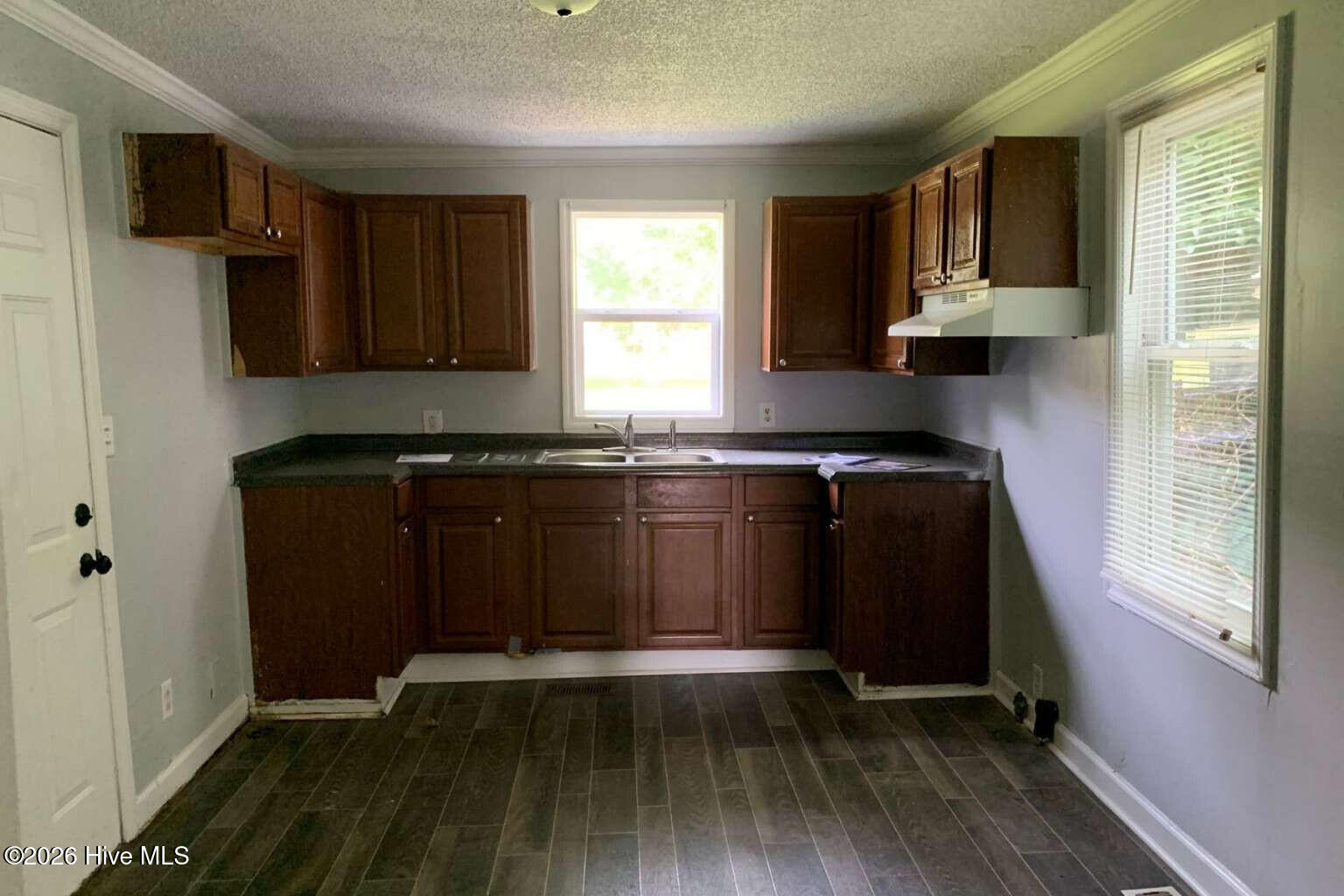 857 Pasteur Street Property Photo 11