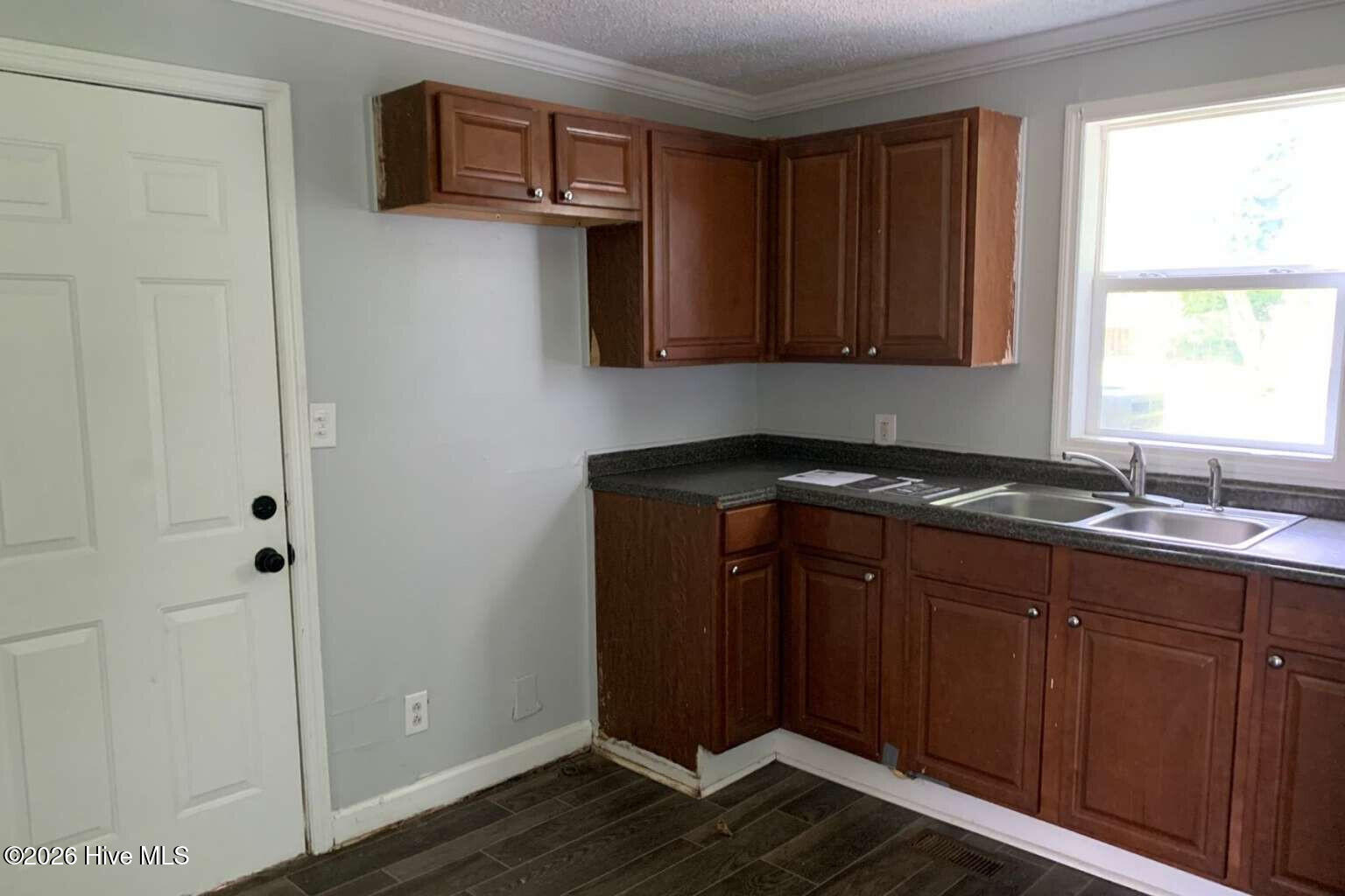 857 Pasteur Street Property Photo 13