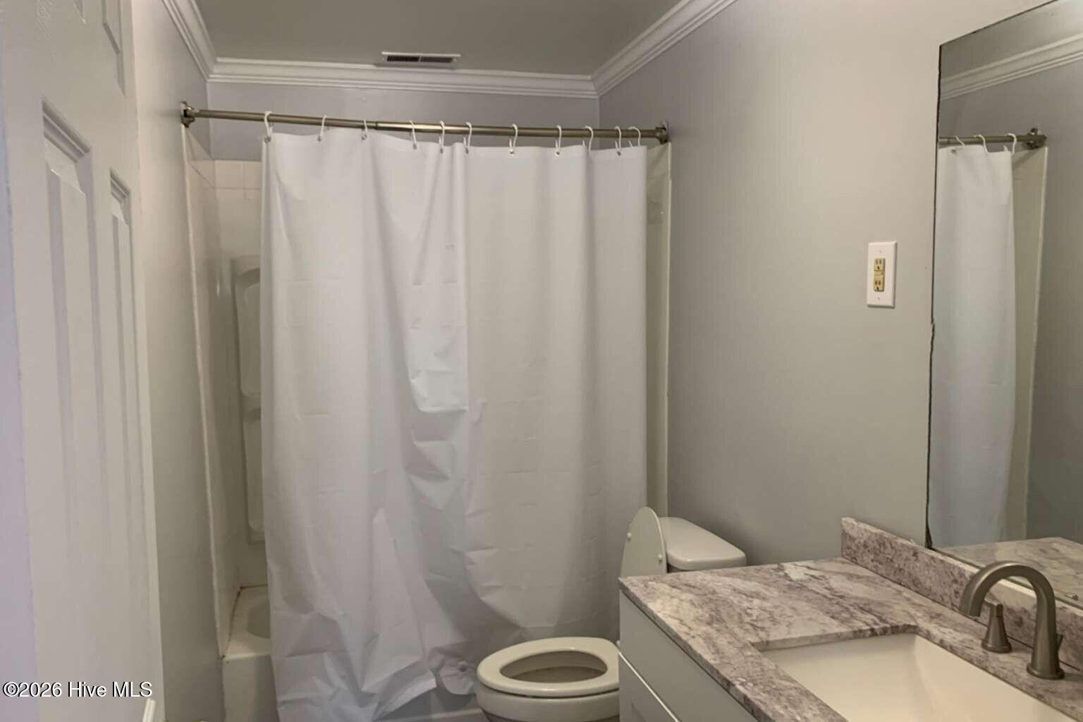 857 Pasteur Street Property Photo 16
