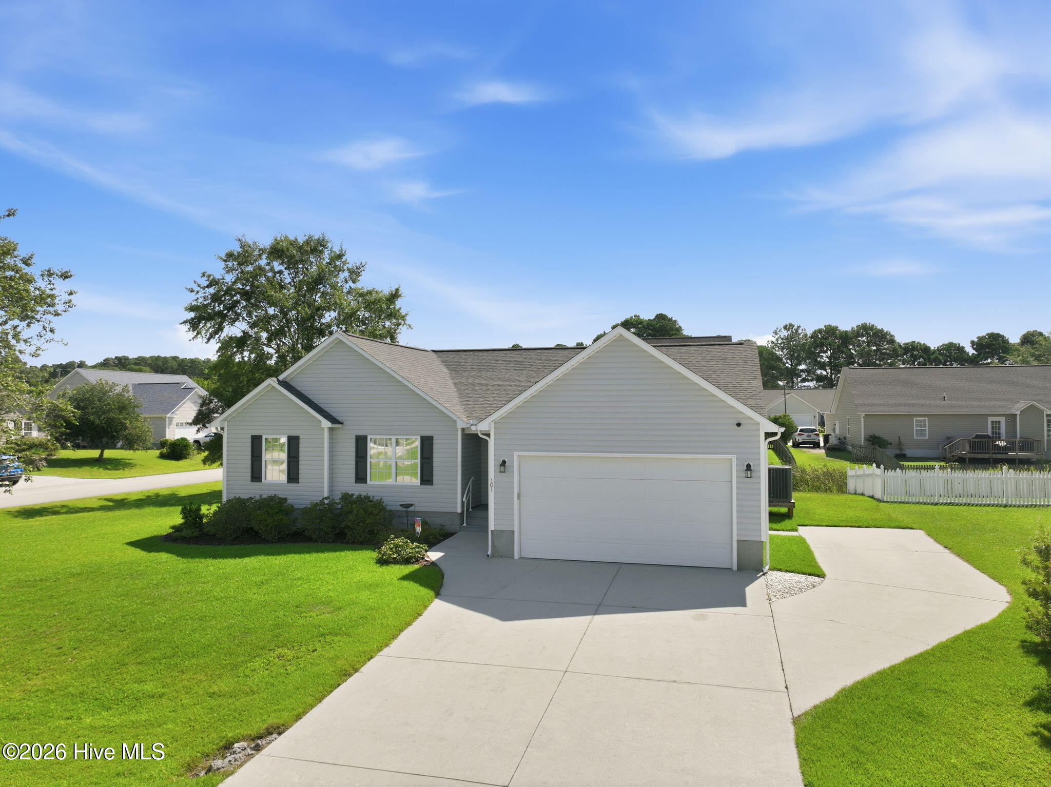 101 Anglers Way Property Photo 10